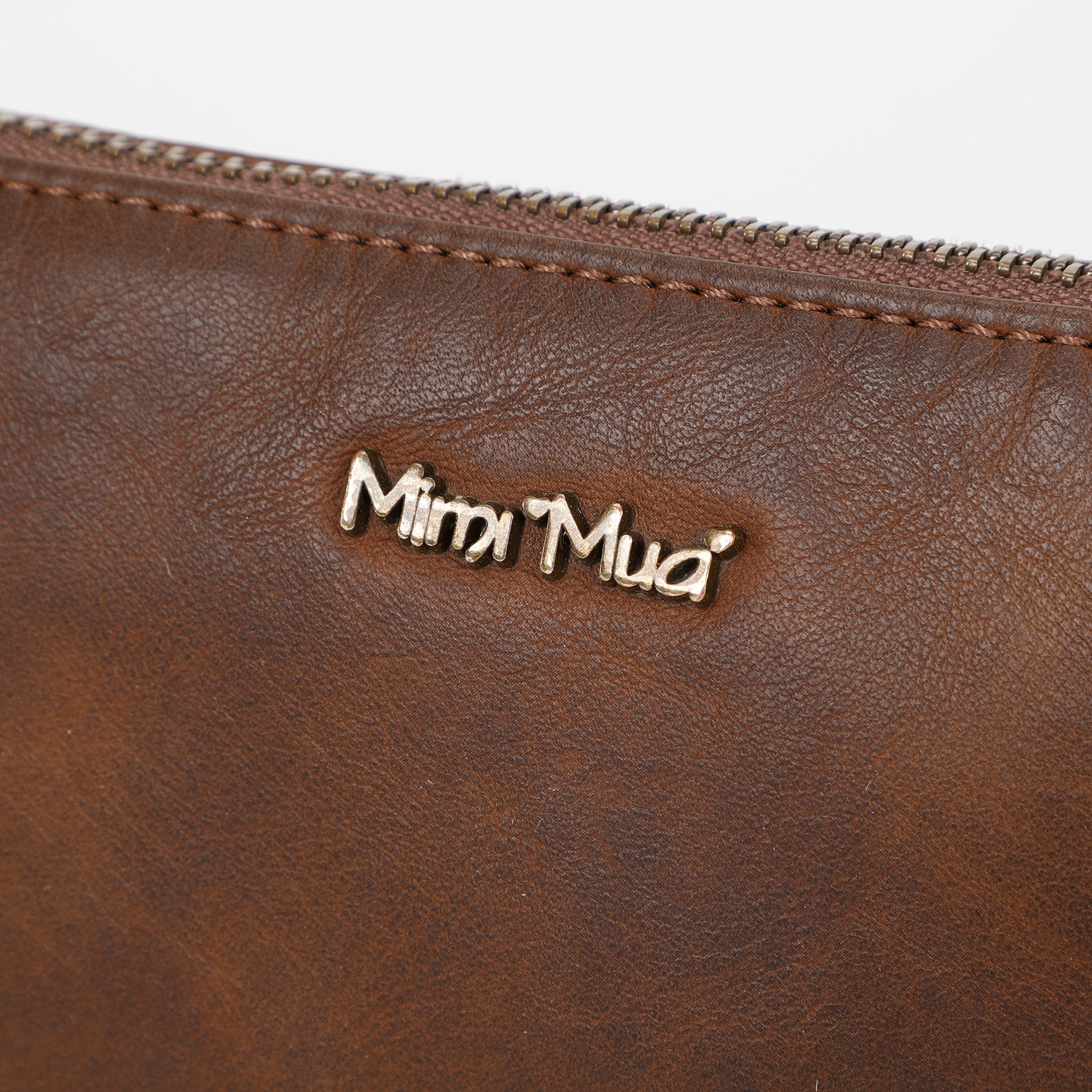 PORTAOGGETTI BASIC CON ACCESSORI IN OTTONE