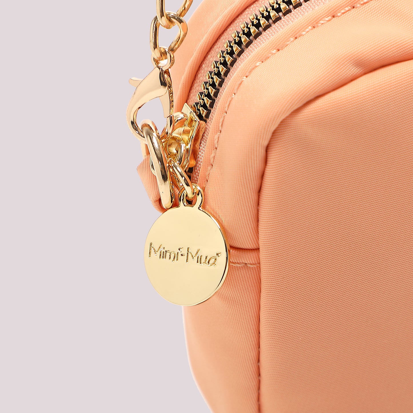 BUSTA MULTIUSO CON  TRACOLLINA IN NYLON E PU