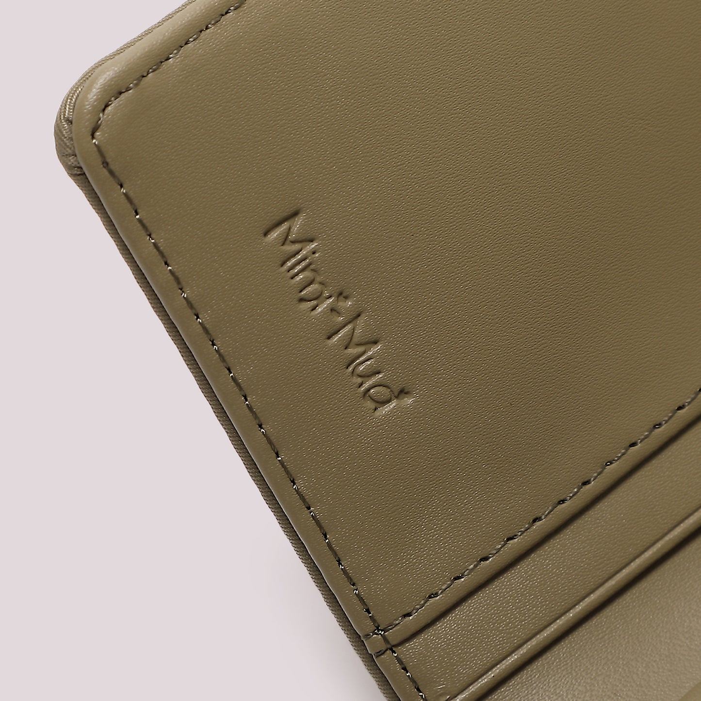 PORTAFOGLIO GRANDE IN NYLON CON PATTA