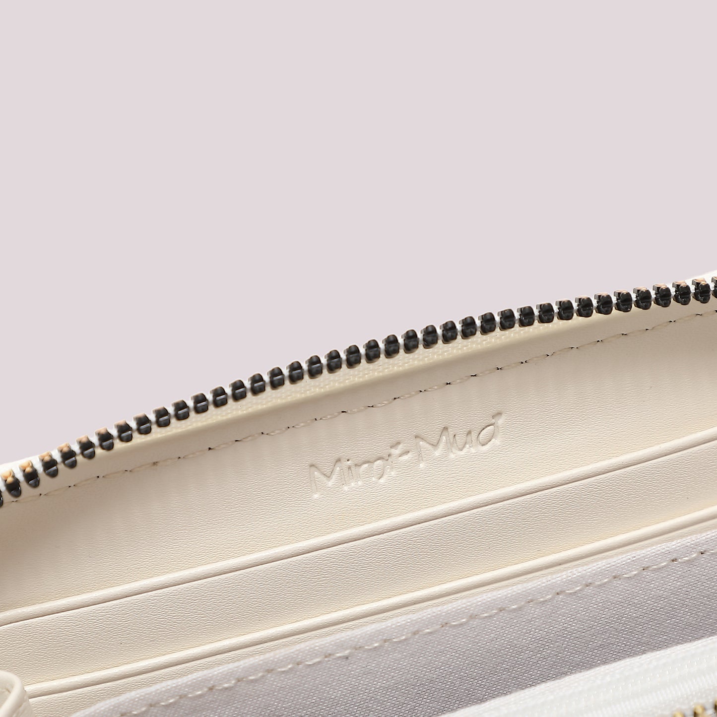 PORTAFOGLIO MEDIO MOTIVO TRAFORATO