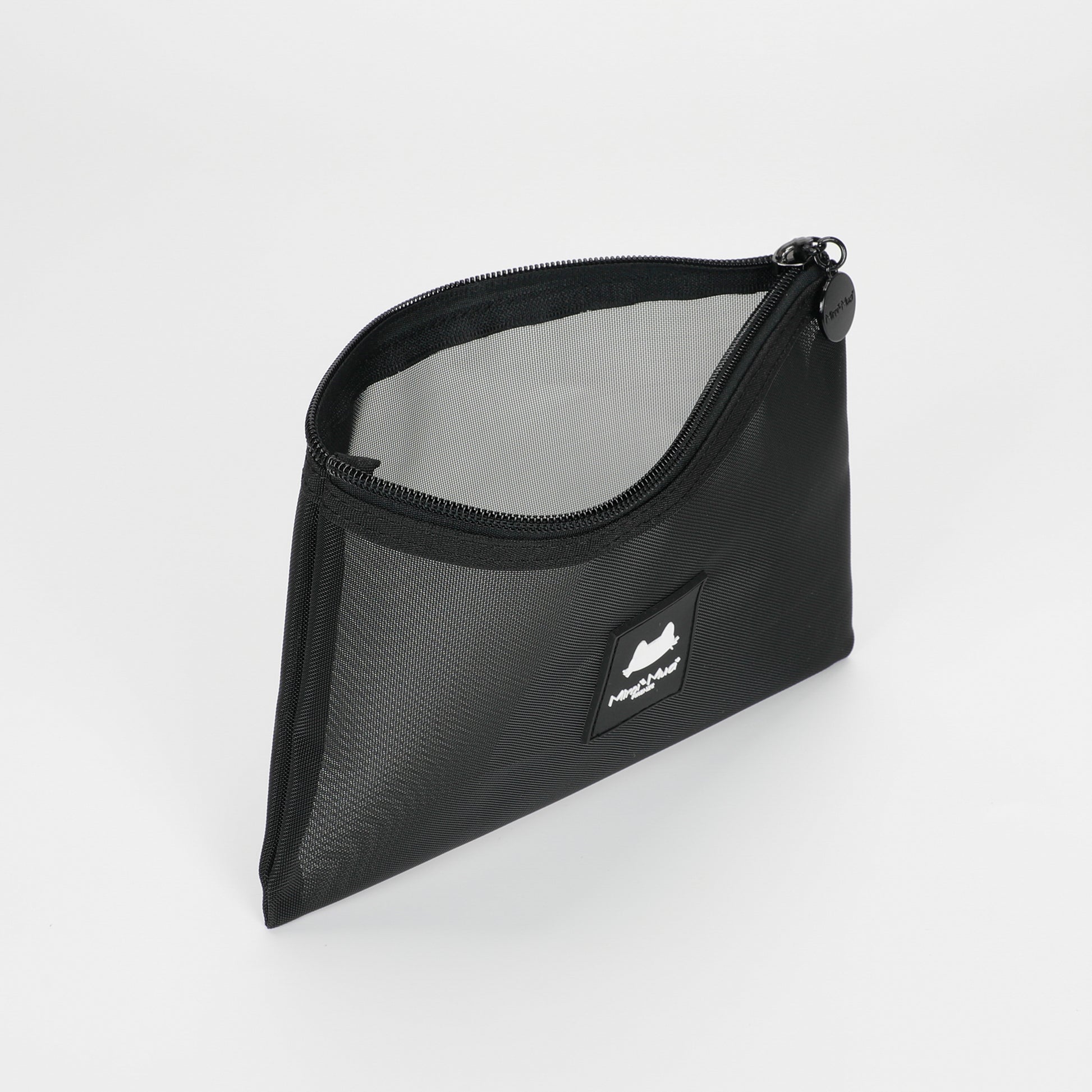 BEAUTY CASE BUSTINA IN RETE