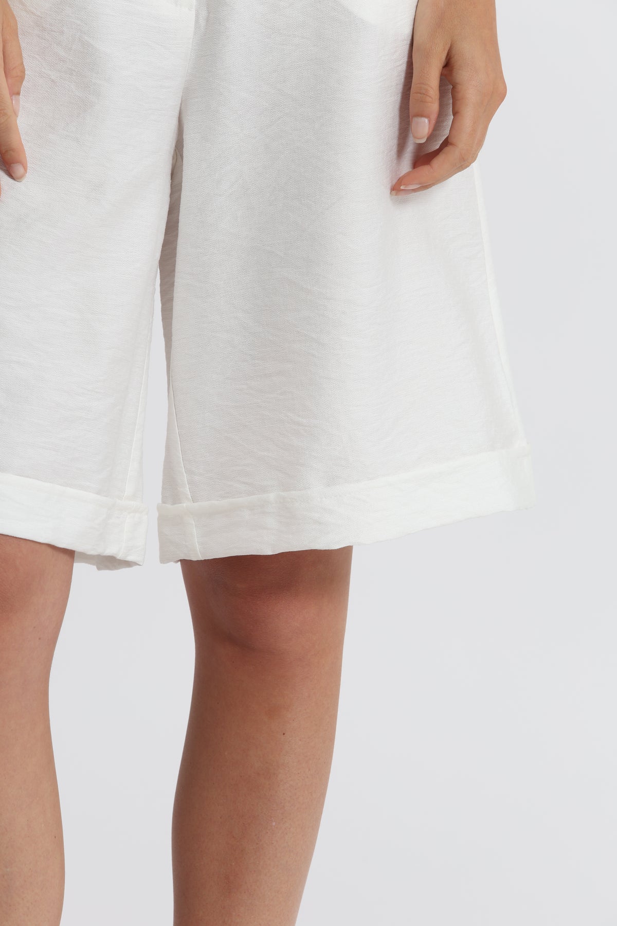 PANTALONE BERMUDA BASIC VISCOSA NYLON
