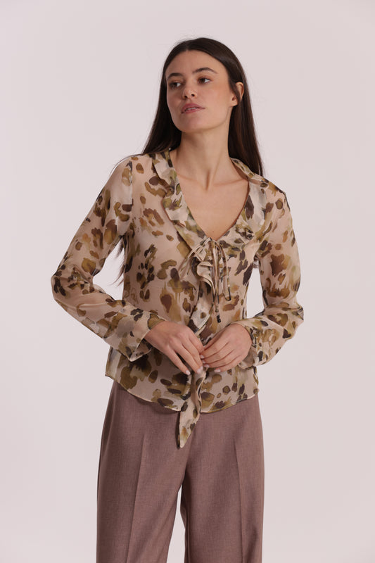 BLUSA CON ROUCHES FANTASIA LEO