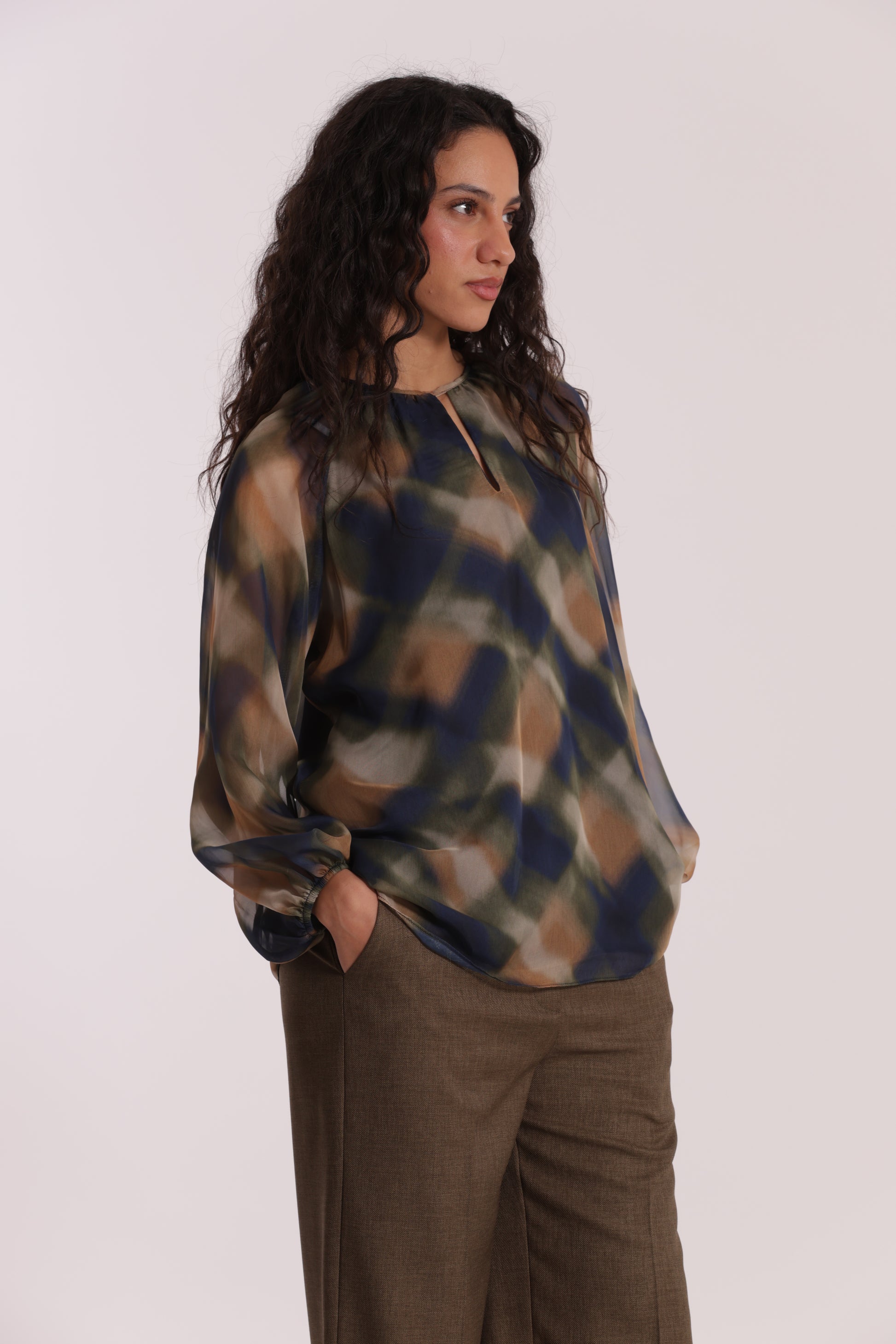 BLUSA SCOLLO TONDO FANTASIA CHECK