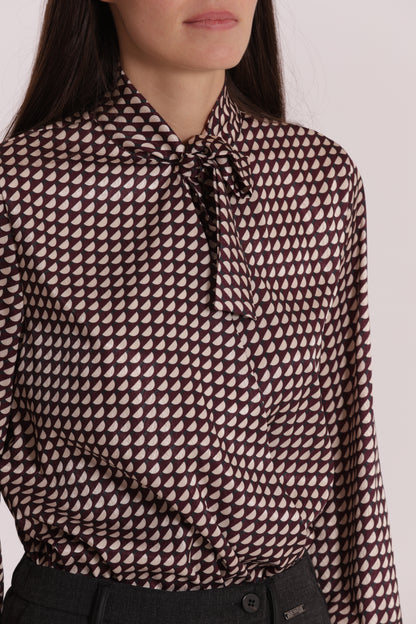 BLUSA CON FUSCIACCA FANTASIA GEO