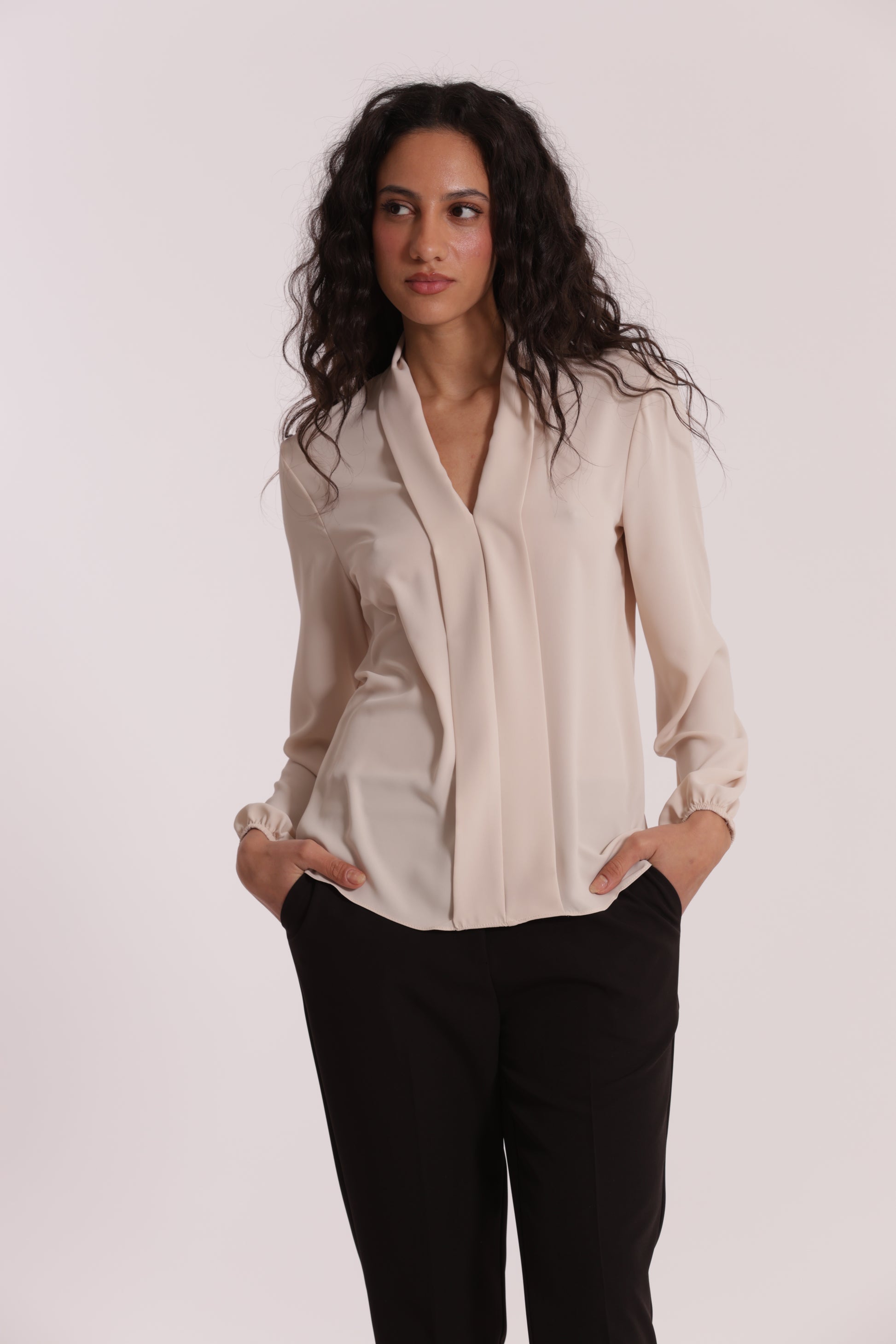 BLUSA CON PIEGHE IN SOLTON