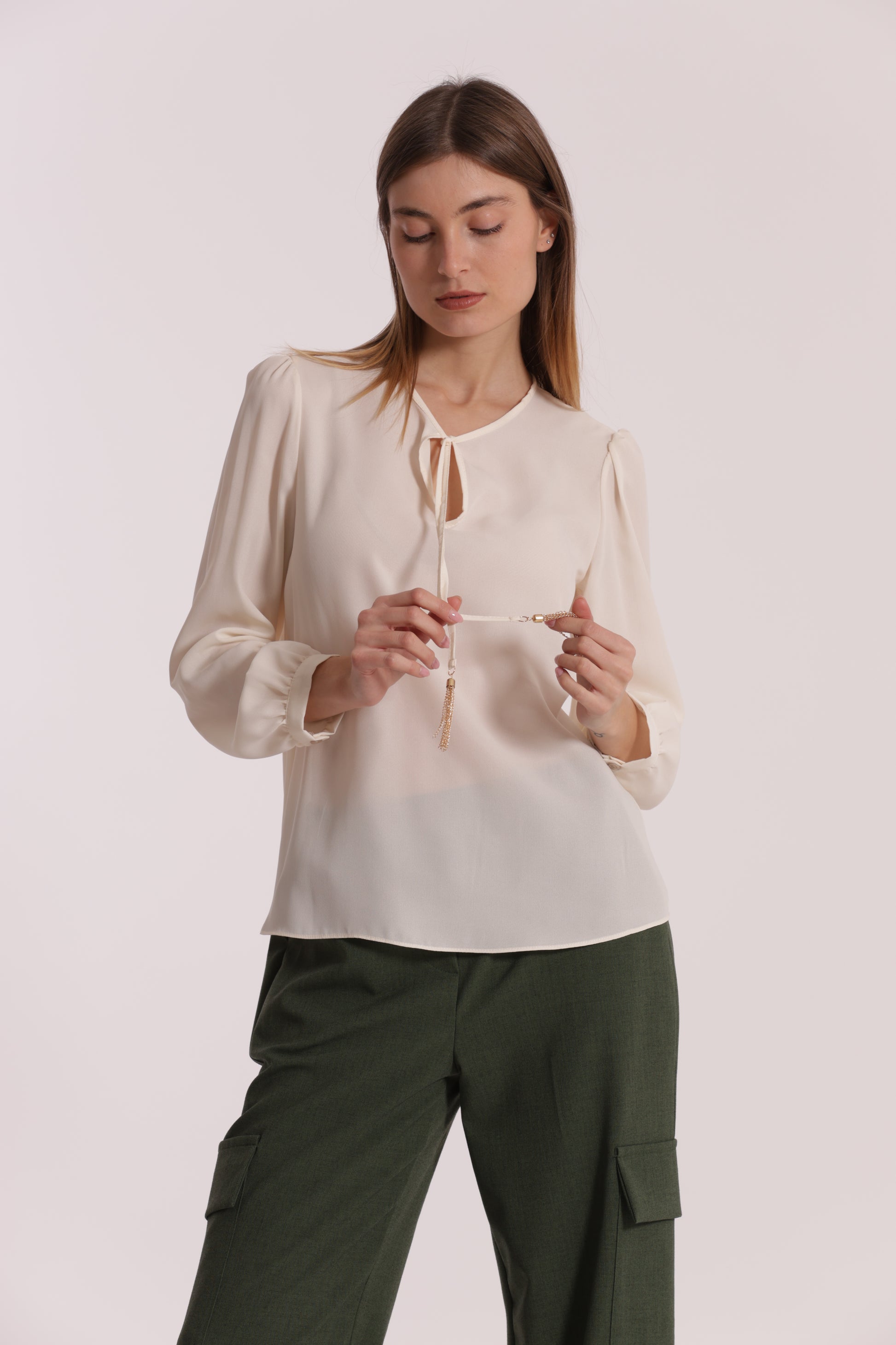 BLUSA CON FIOCCO