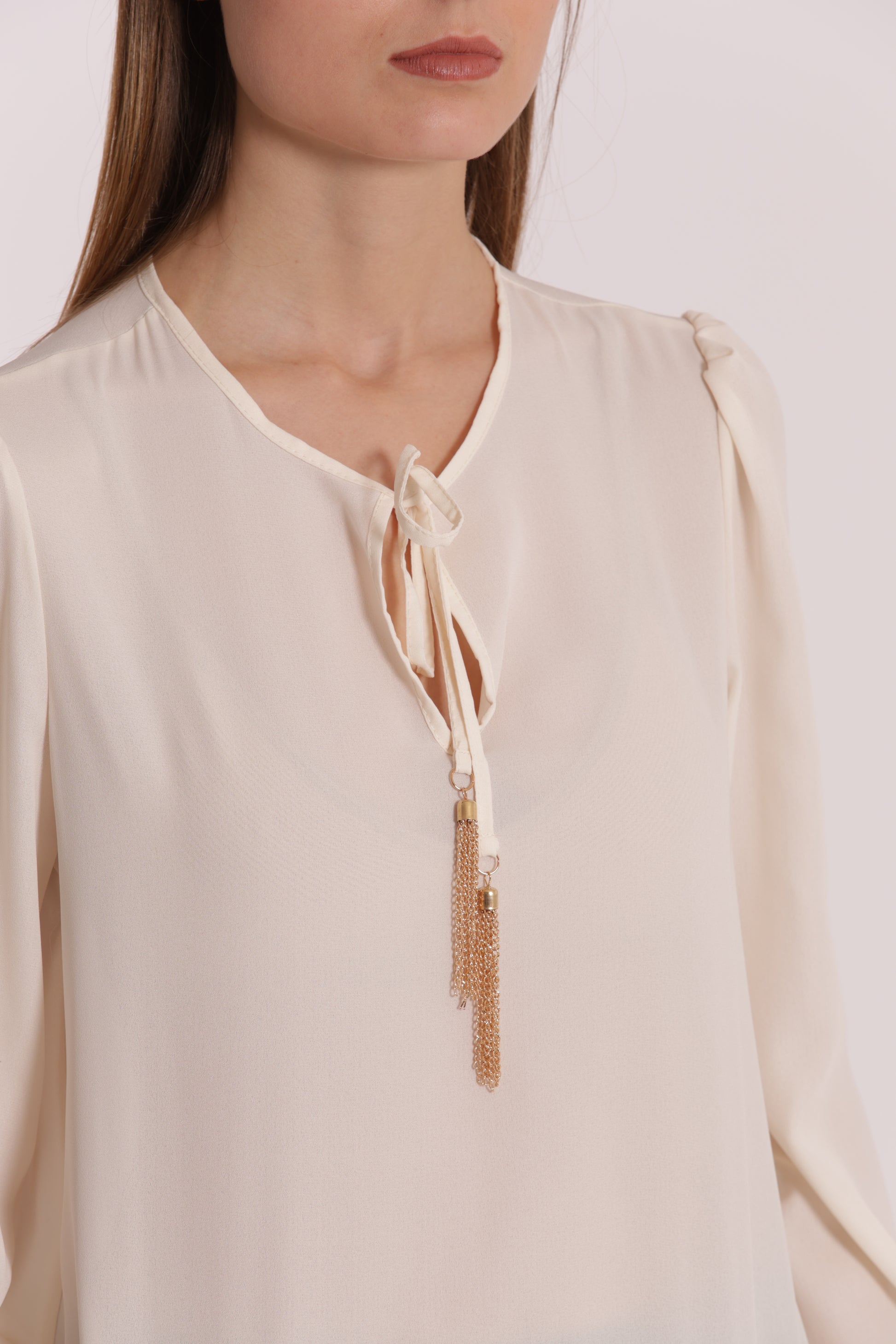 BLUSA CON FIOCCO