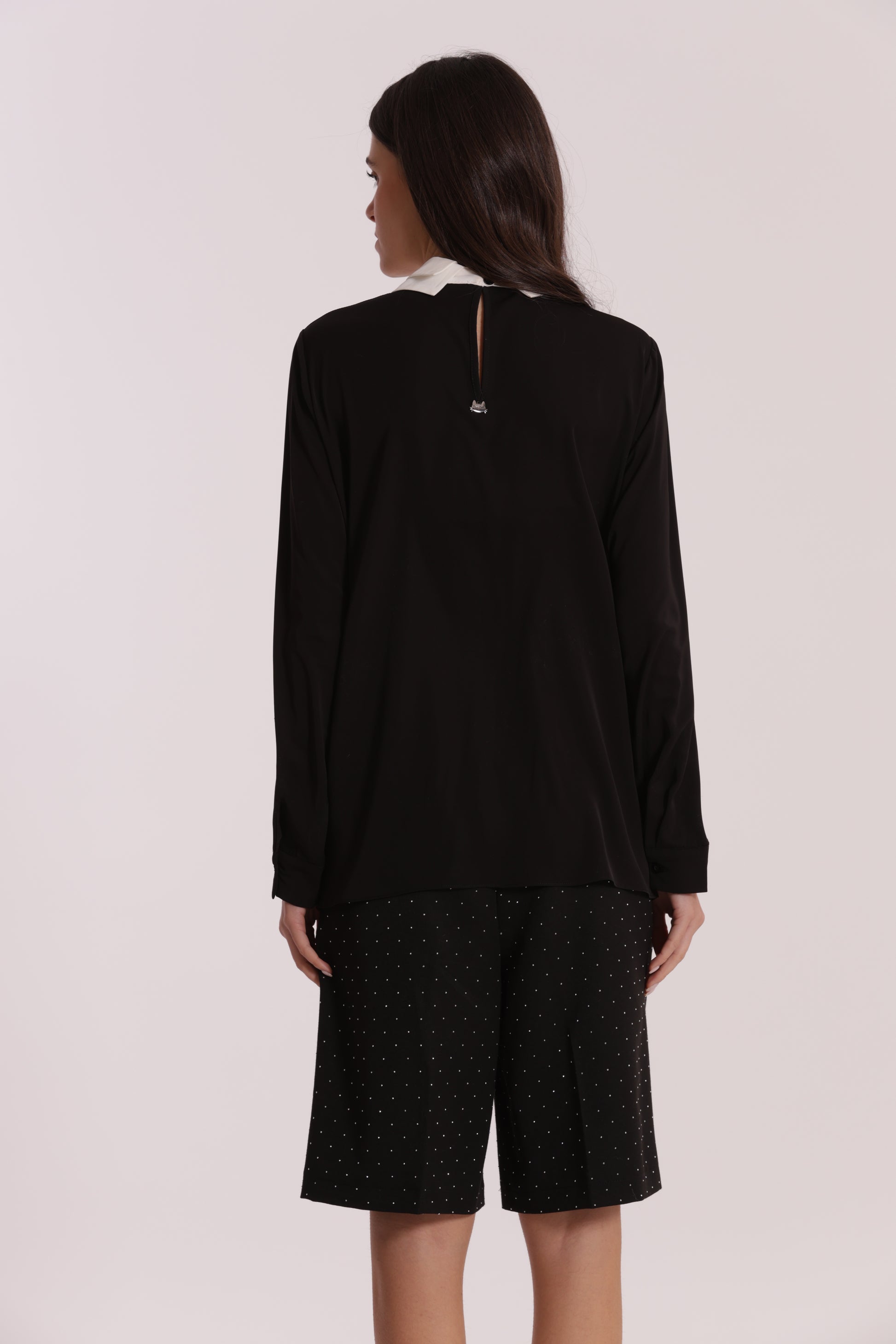 BLUSA CON COLLETTO E FIOCCO