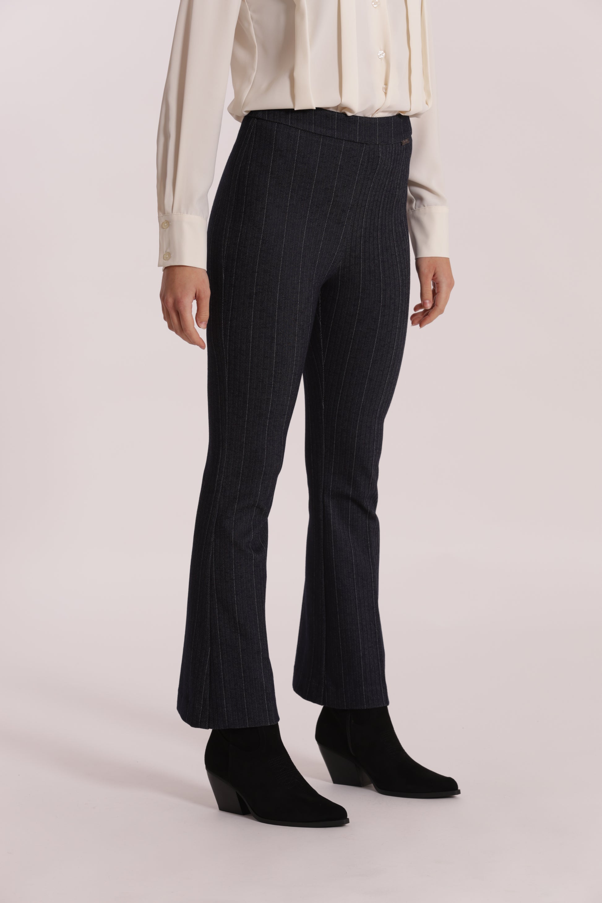 PANTALONE FLARE IN PUNTO MILANO EFFETTO JEANS