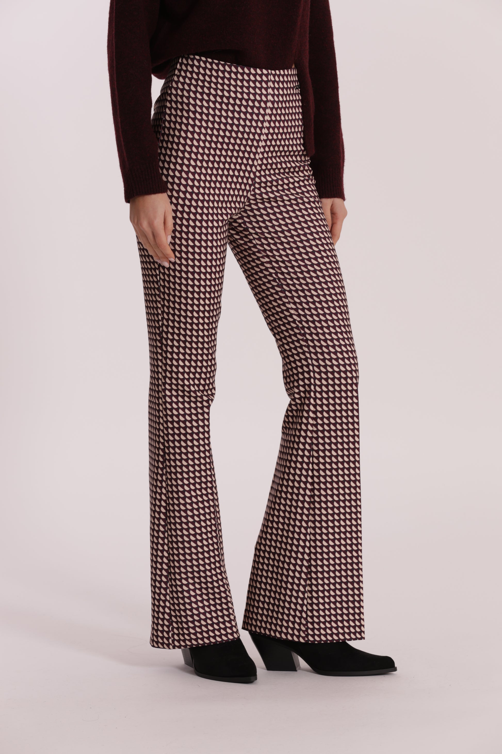 PANTALONE FLARE IN TECNICO FANTASIA GEO