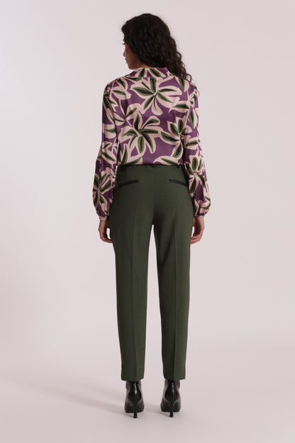 PANTALONE SIGARETTA ELASTICO DIETRO IN TESSUTO FIAMMATO