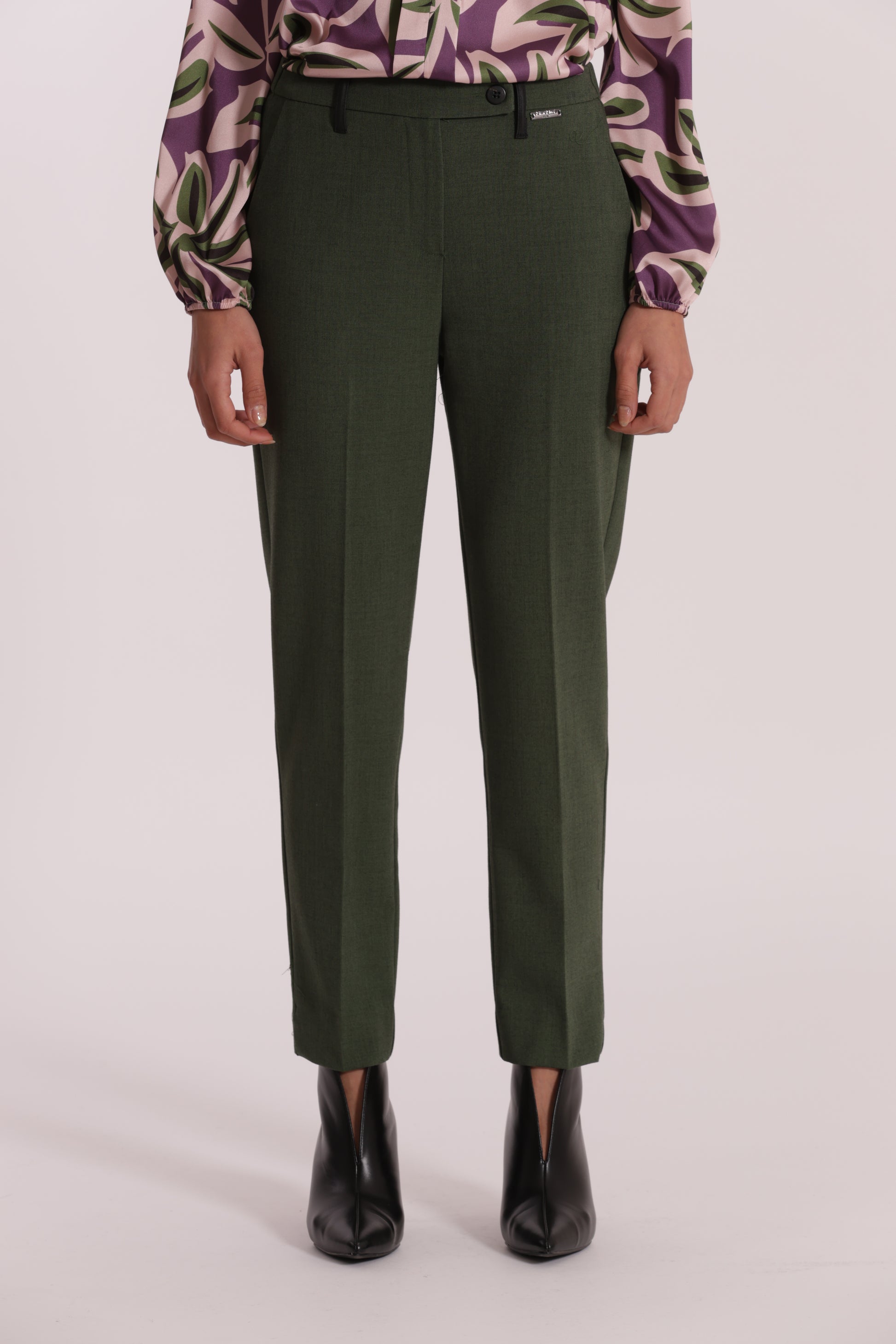 PANTALONE SIGARETTA ELASTICO DIETRO IN TESSUTO FIAMMATO