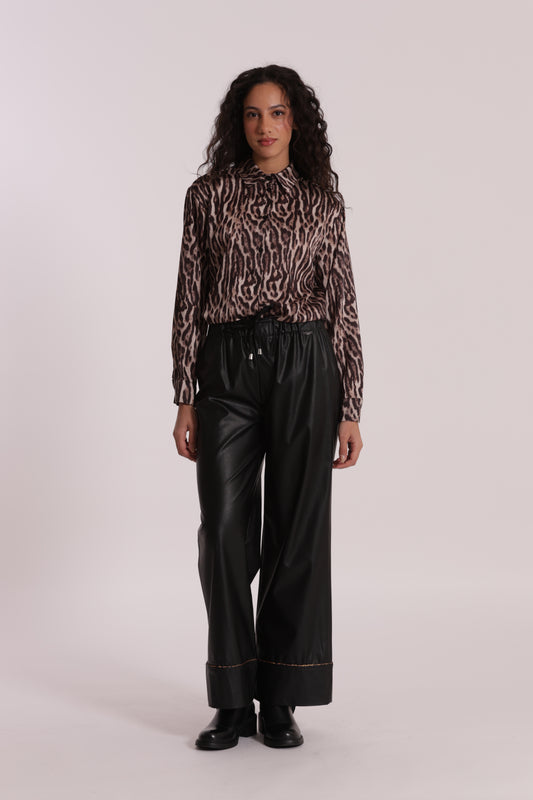 PANTALONE PALAZZO IN SIMIL PELLE CON DETTAGLIO ANIMALIER