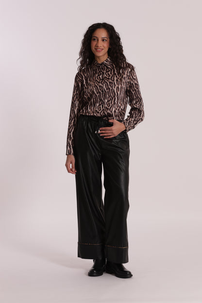 PANTALONE PALAZZO IN SIMIL PELLE CON DETTAGLIO ANIMALIER