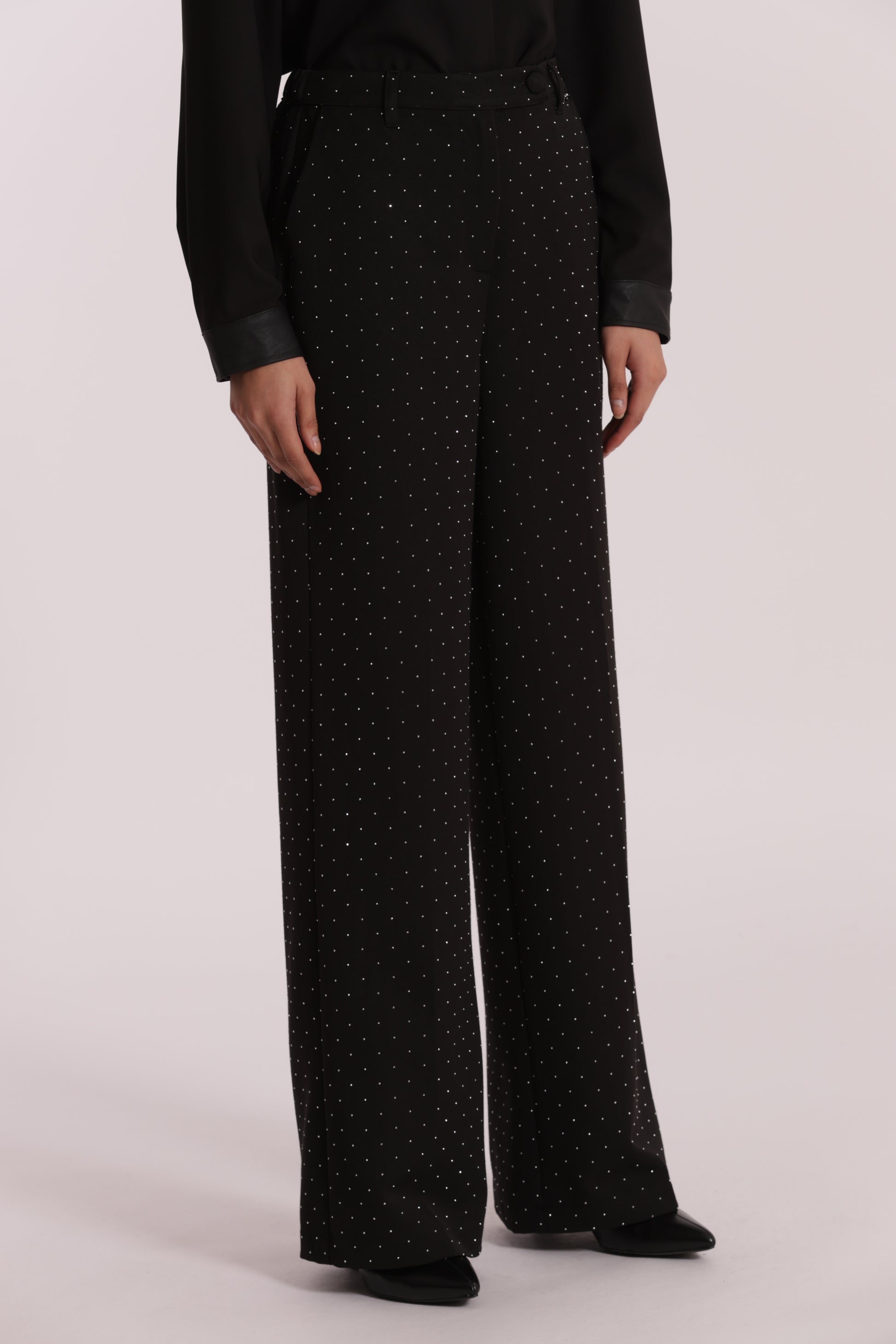 PANTALONE PALAZZO CON APPLICAZIONE DI STRASS