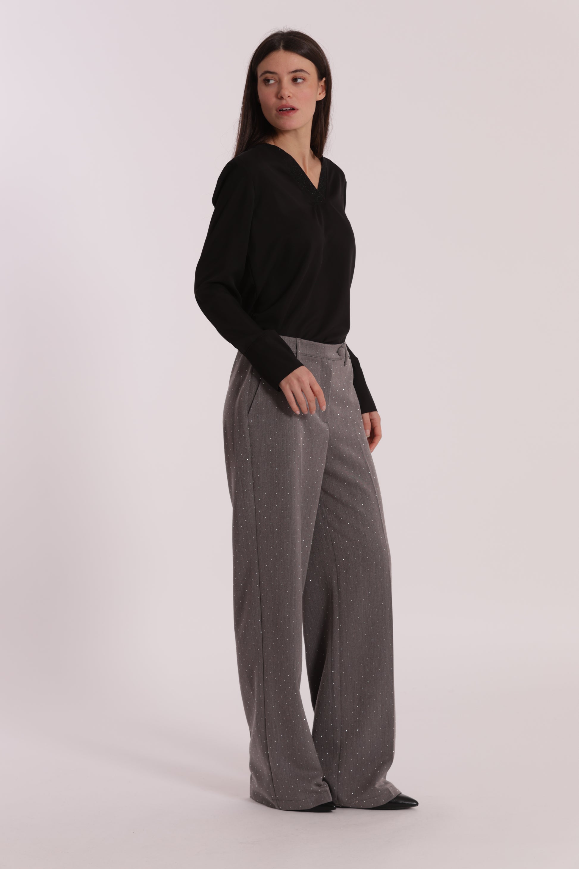 PANTALONE PALAZZO CON APPLICAZIONE DI STRASS
