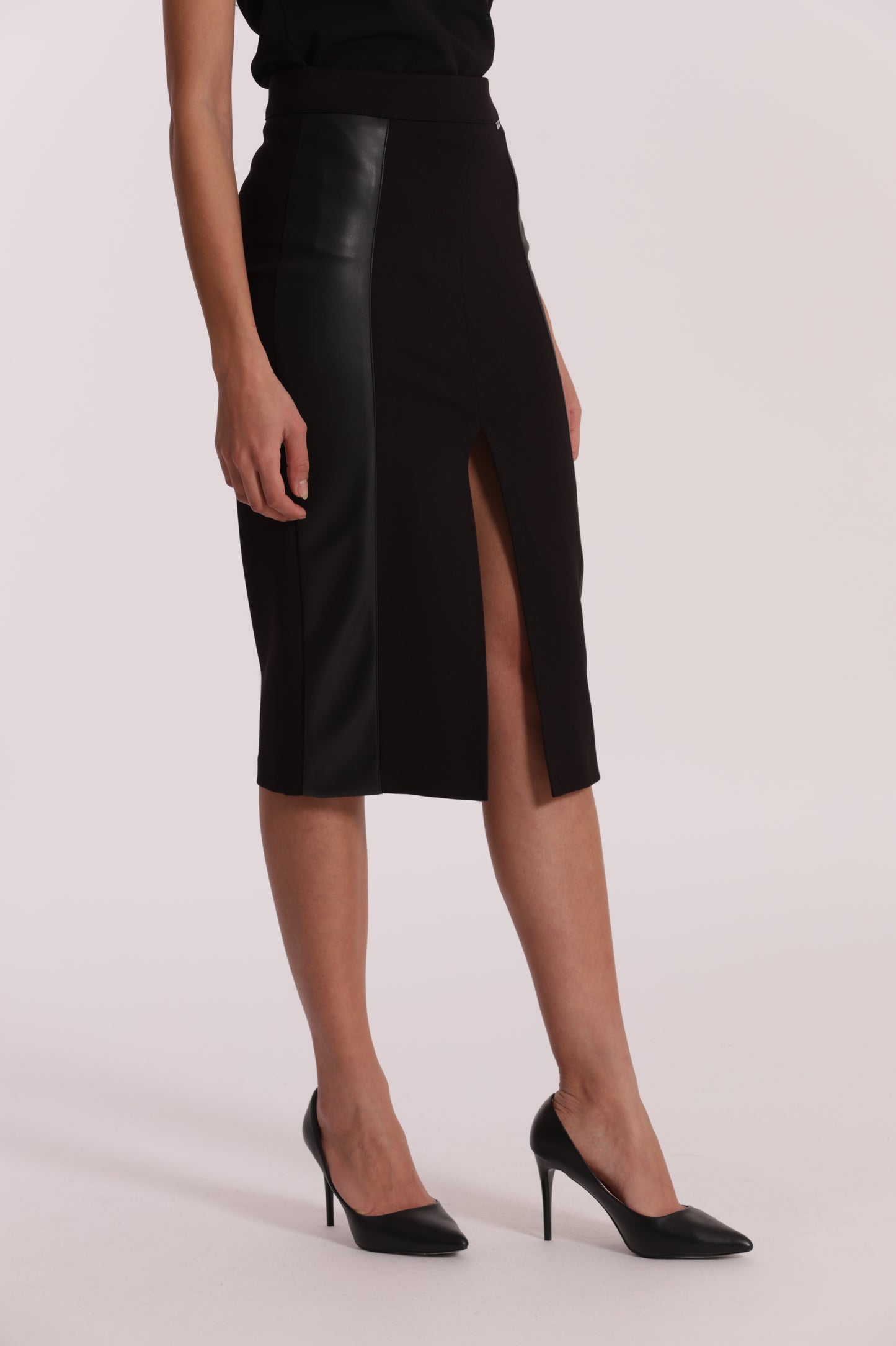 GONNA A TUBINO CON DETTAGLI IN SIMIL PELLE