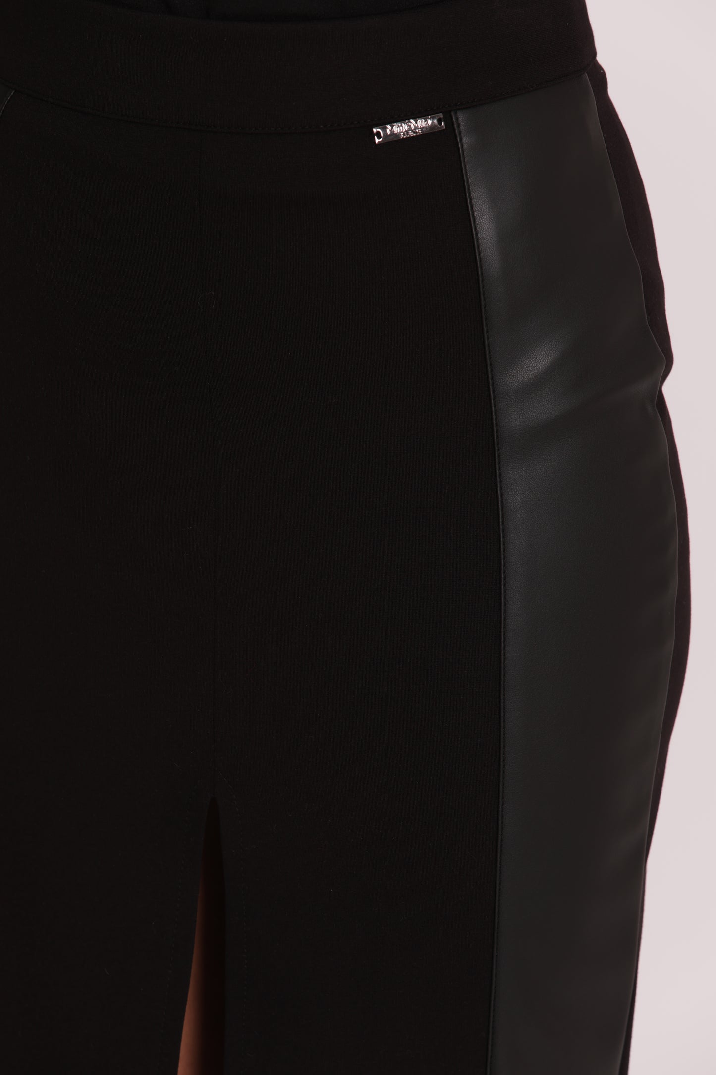 GONNA A TUBINO CON DETTAGLI IN SIMIL PELLE