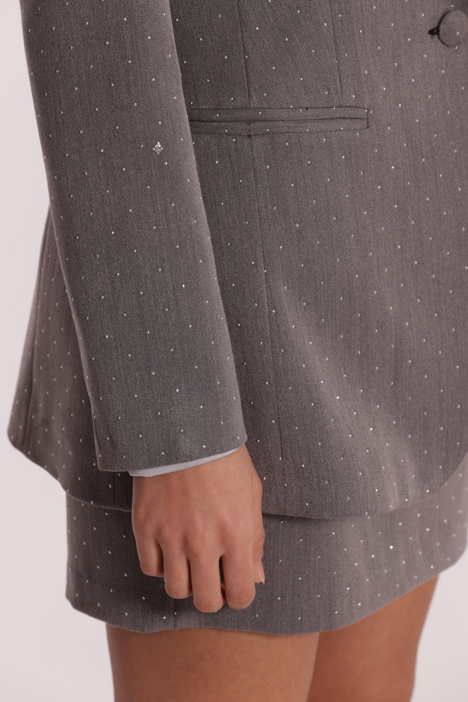 GIACCA LUNGA CON APPLICAZIONE DI STRASS