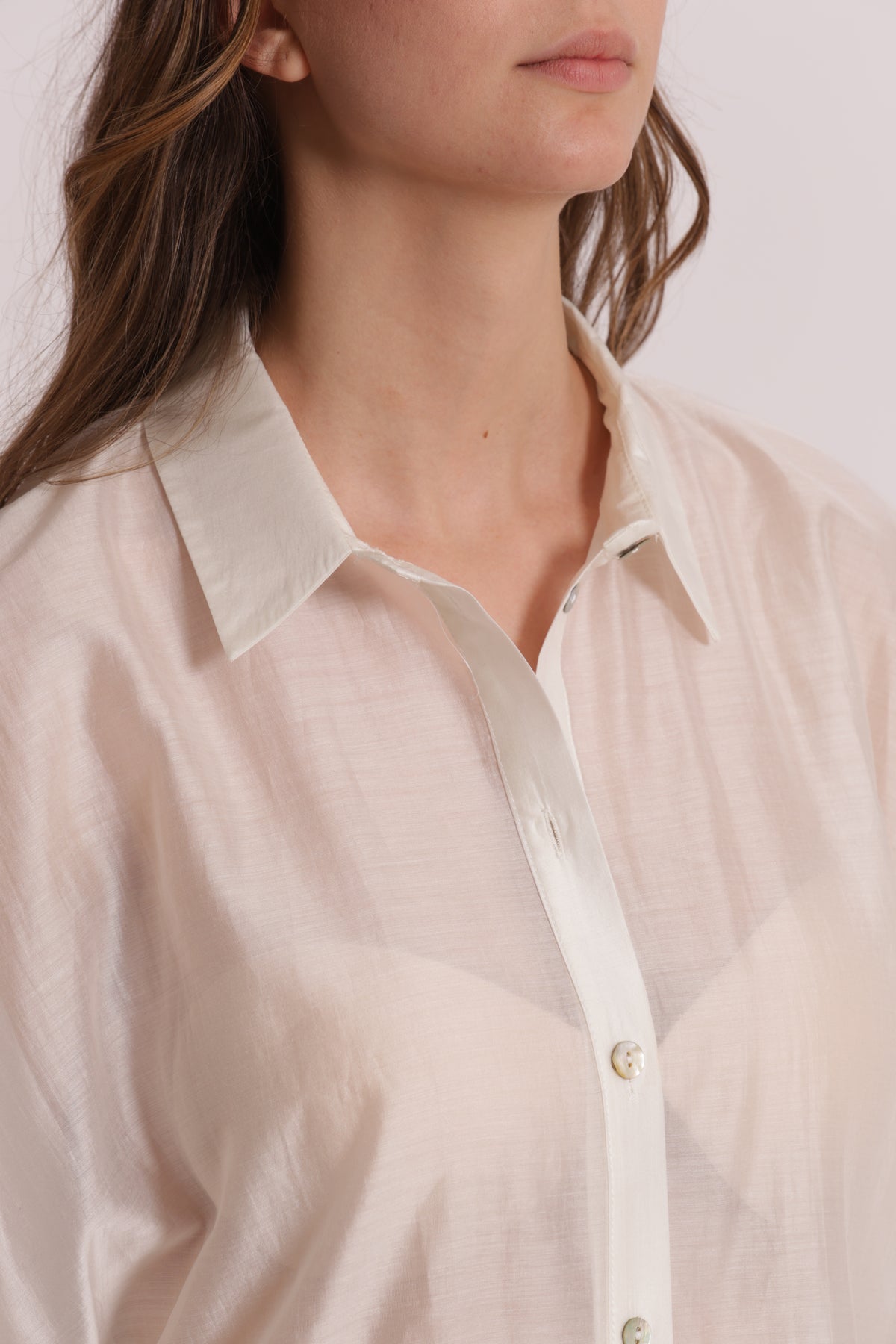 CAMICIA CROPPED IN TESSUTO LEGGERO