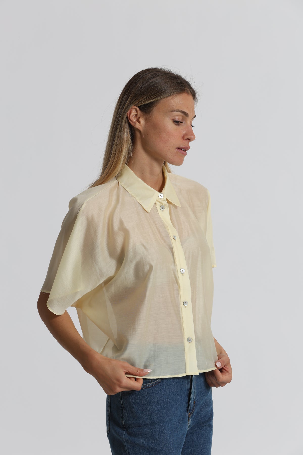 CAMICIA CROPPED IN TESSUTO LEGGERO