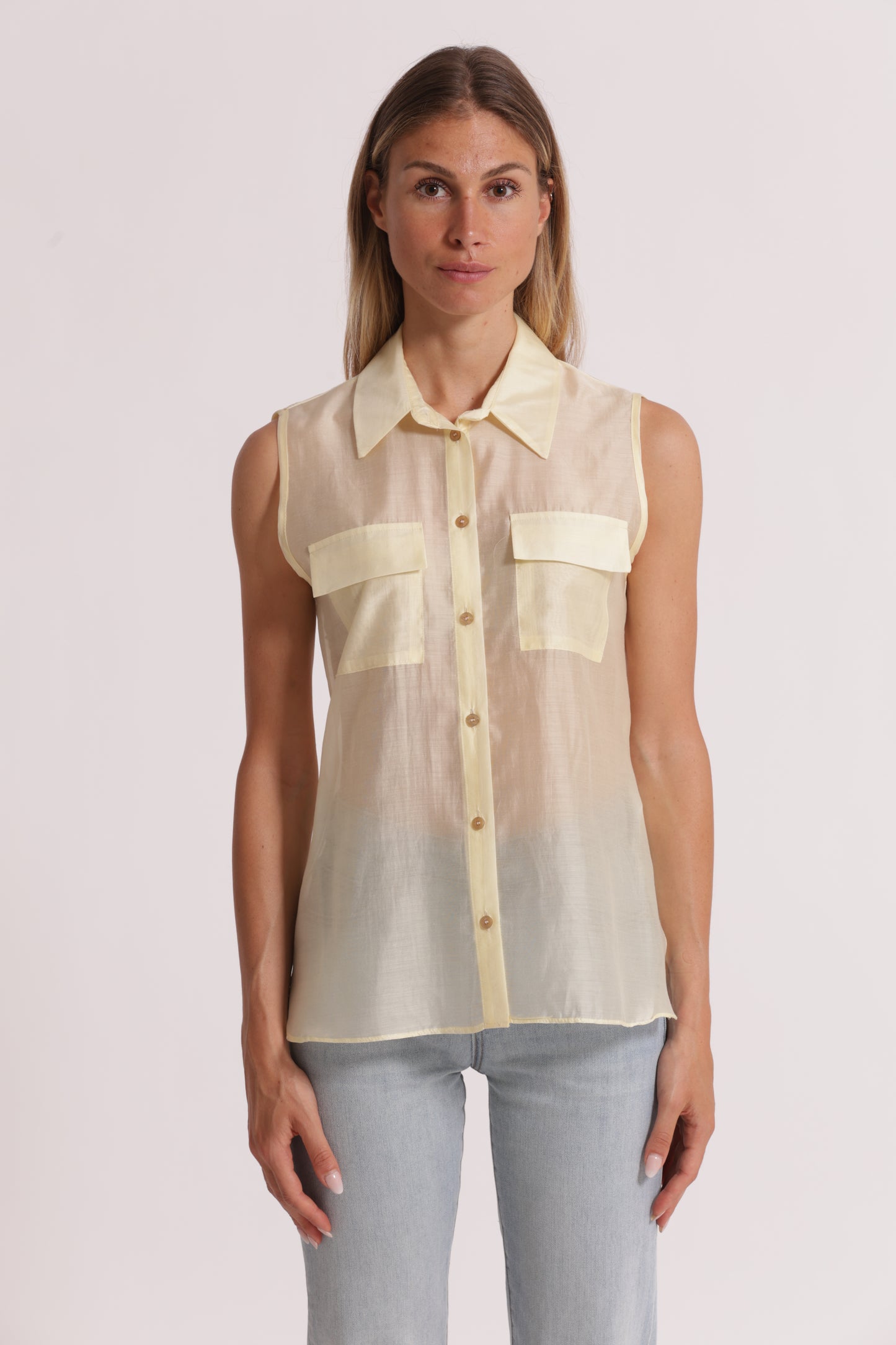 CAMICIA SMANICATA IN TESSUTO LEGGERO