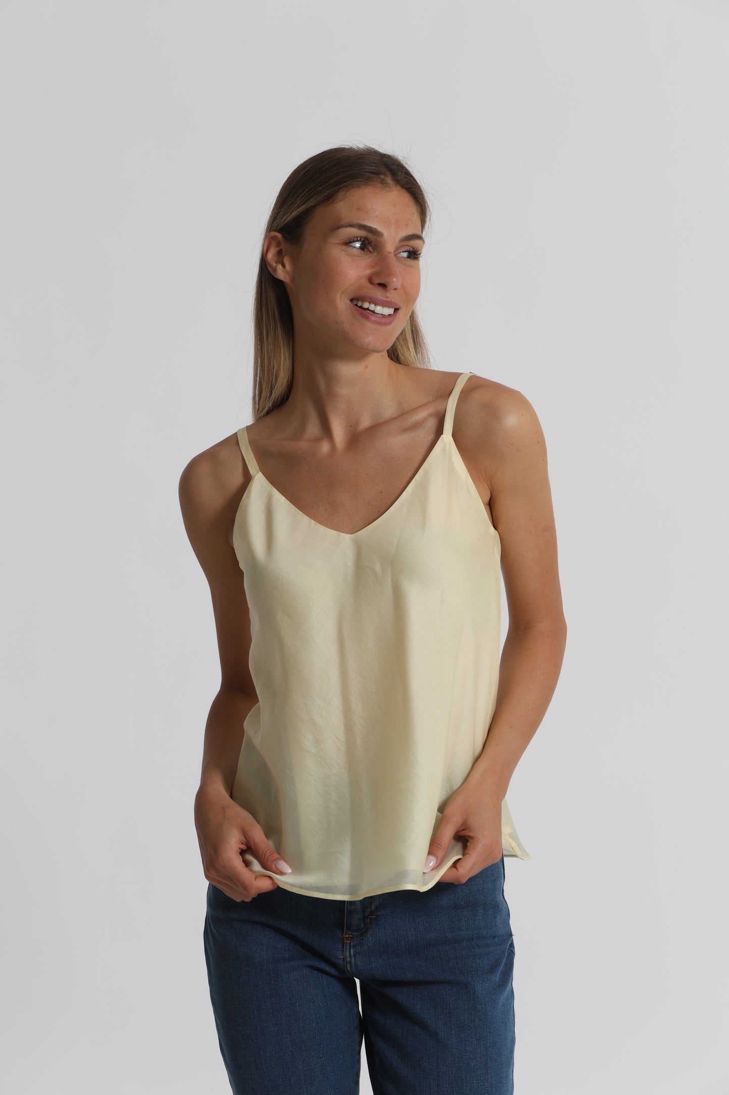 TOP IN TESSUTO LEGGERO