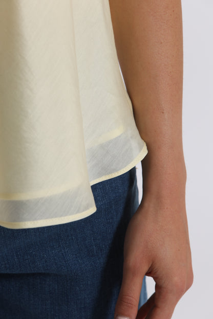 TOP IN TESSUTO LEGGERO