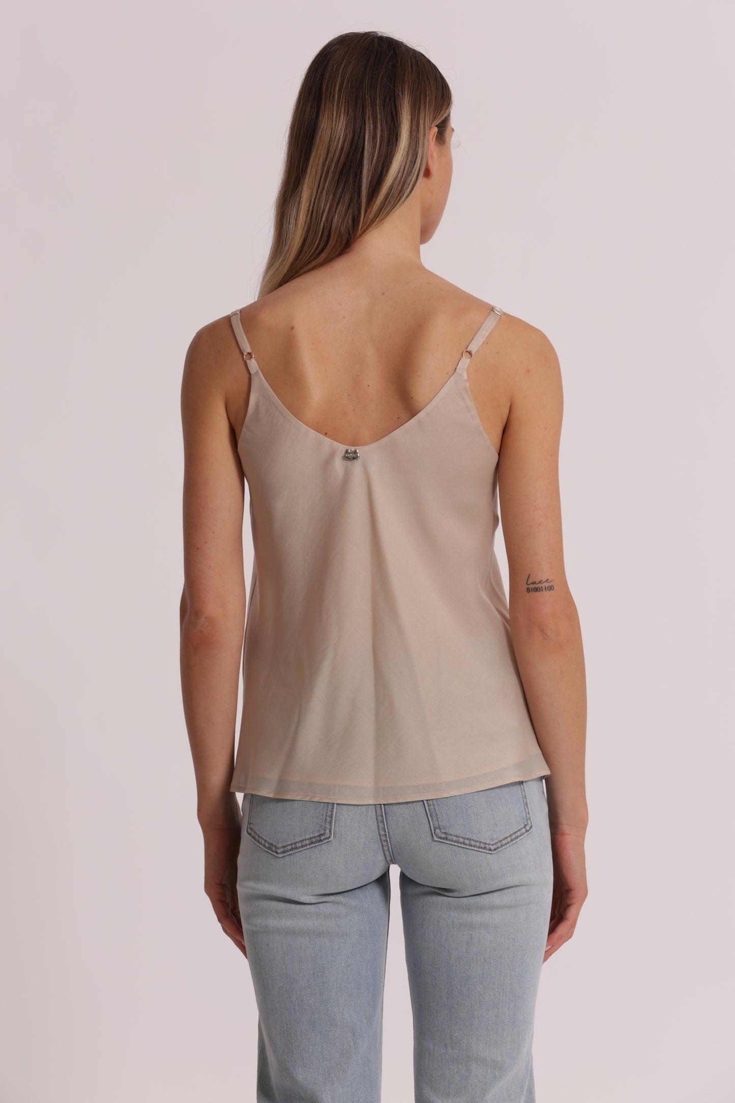 TOP IN TESSUTO LEGGERO
