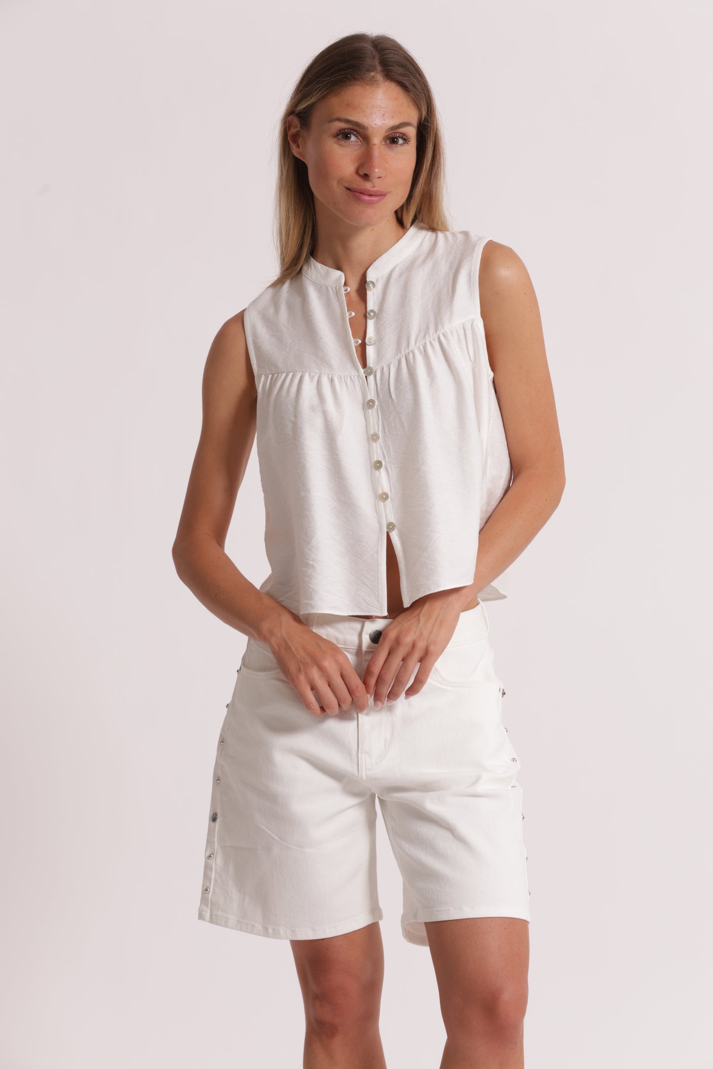 CAMICIA SMANICATA IN VISINO