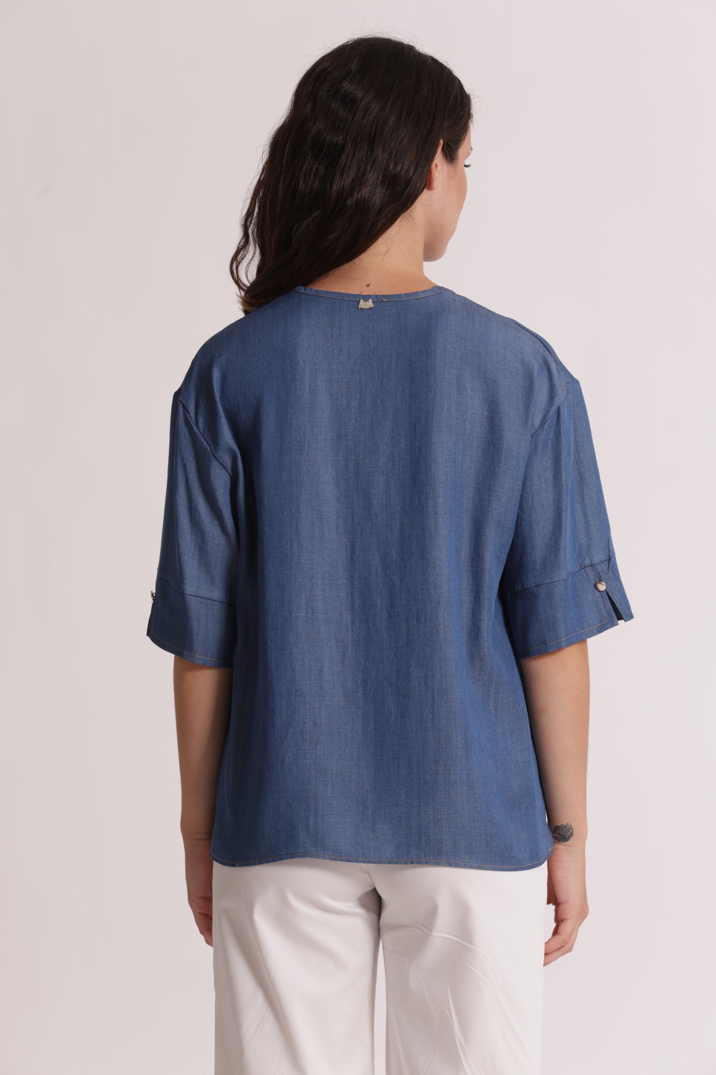 BLUSA A MANICHE CORTE IN DENIM