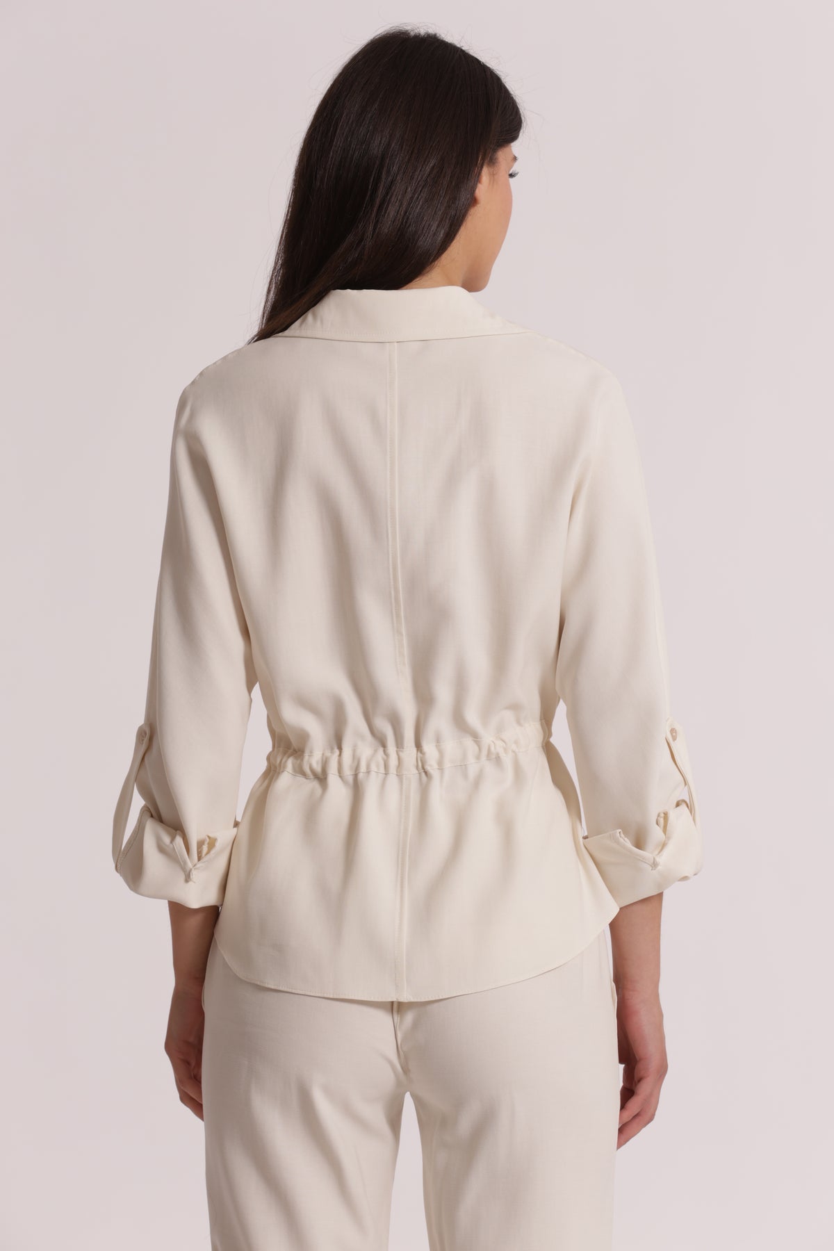 CAMICIA CON CINTURINO REGOLABILE