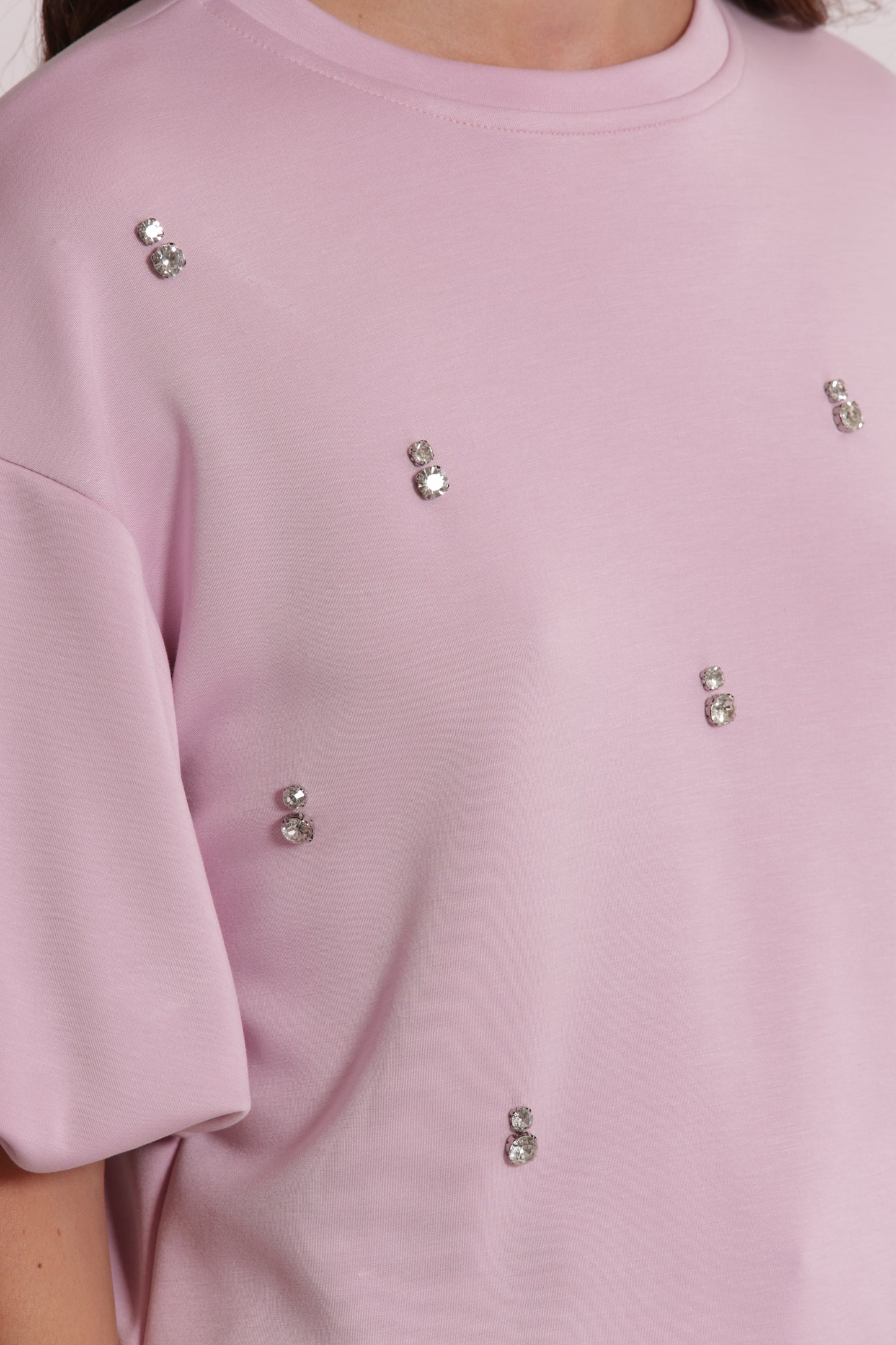 MAGLIA IN FELPA CON DETTAGLI GIOIELLO