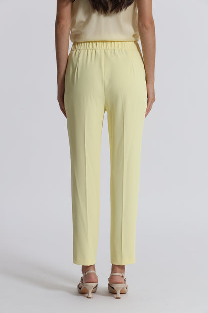 PANTALONE CON ELASTICO IN VITA