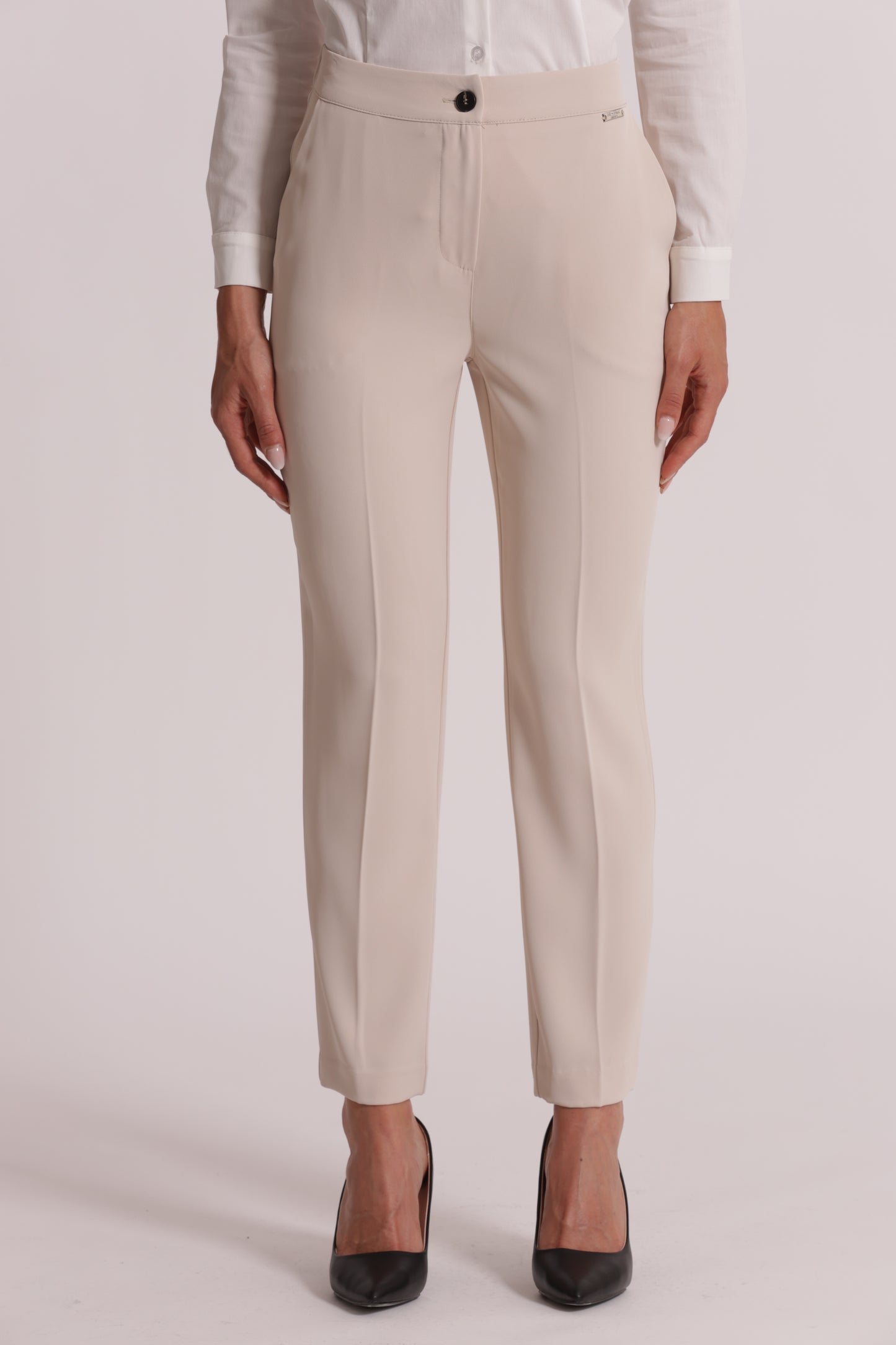 PANTALONE CON ELASTICO IN VITA