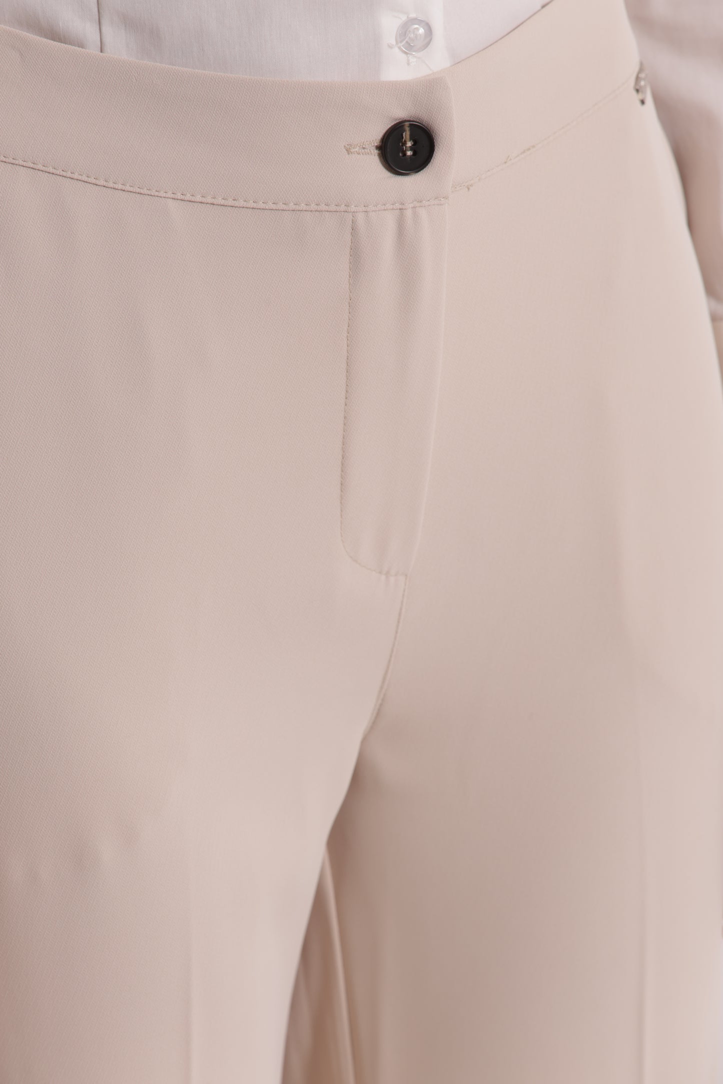 PANTALONE CON ELASTICO IN VITA
