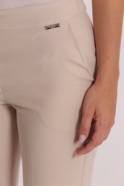PANTALONE SIGARETTA CON ELASTICO DIETRO