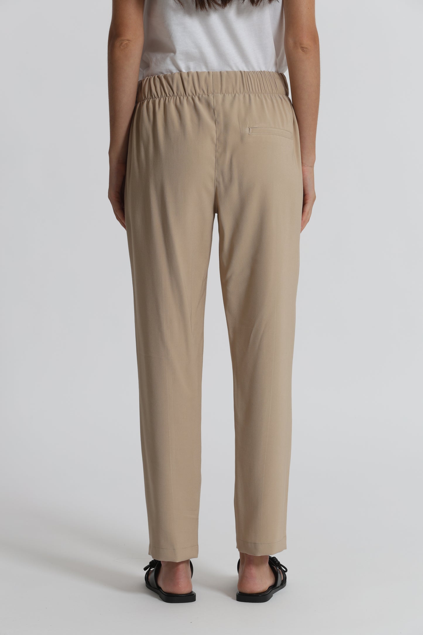 PANTALONE CON ELASTICO