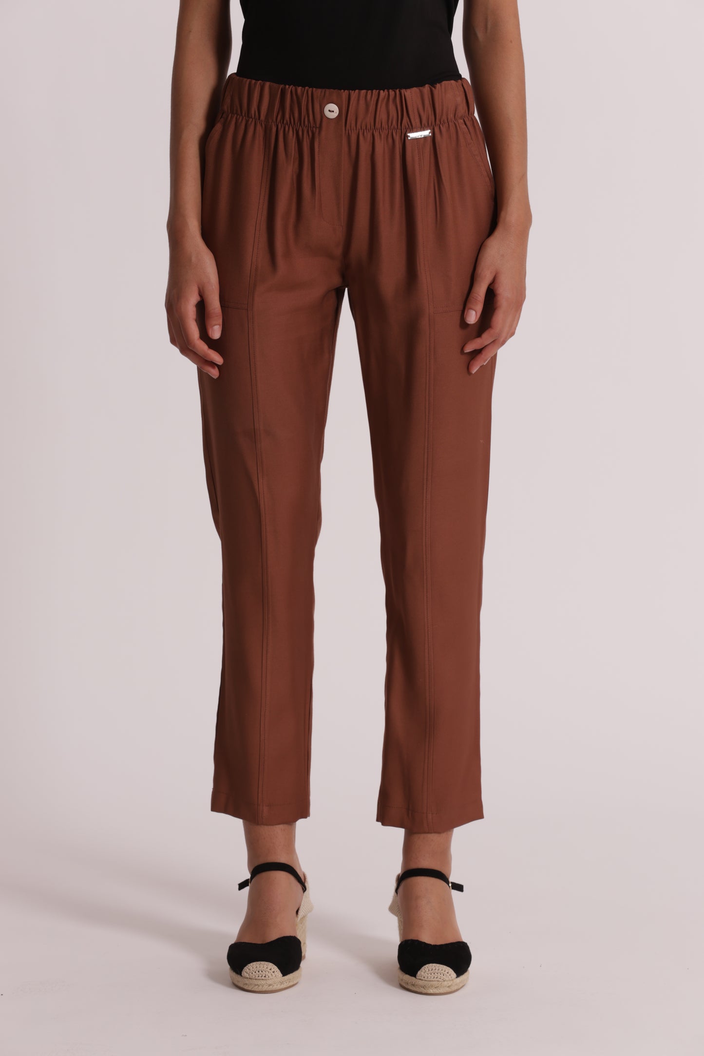 PANTALONE CON ELASTICO