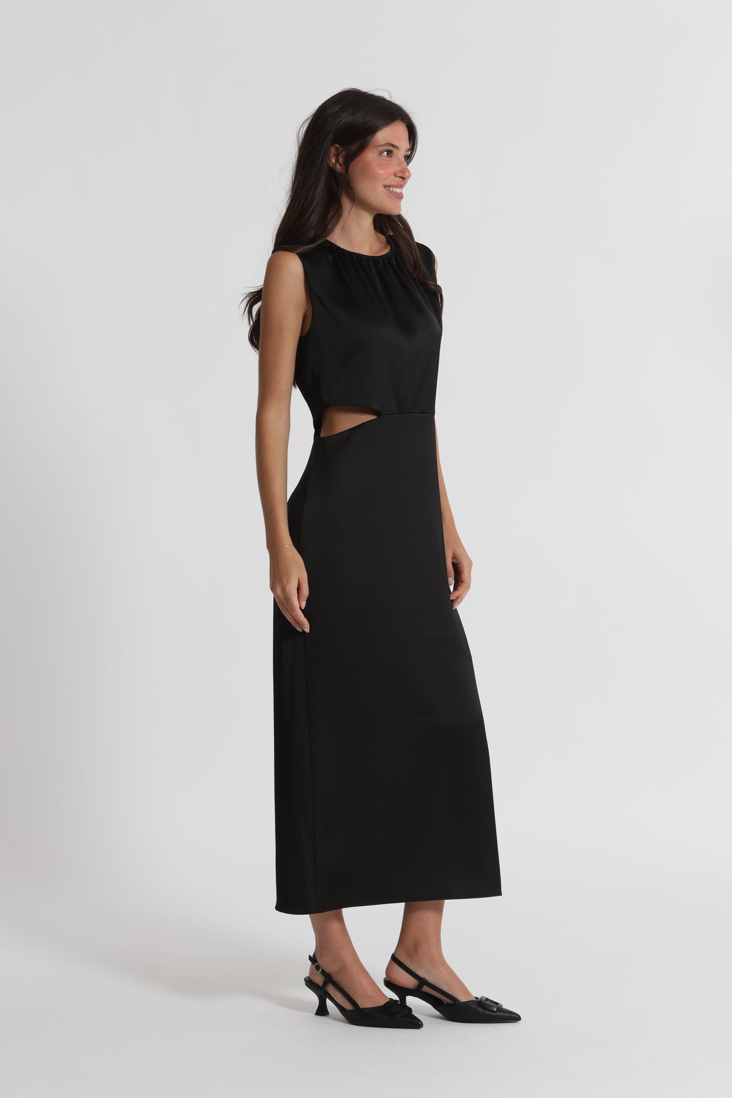ABITO MIDI CON CUT OUT