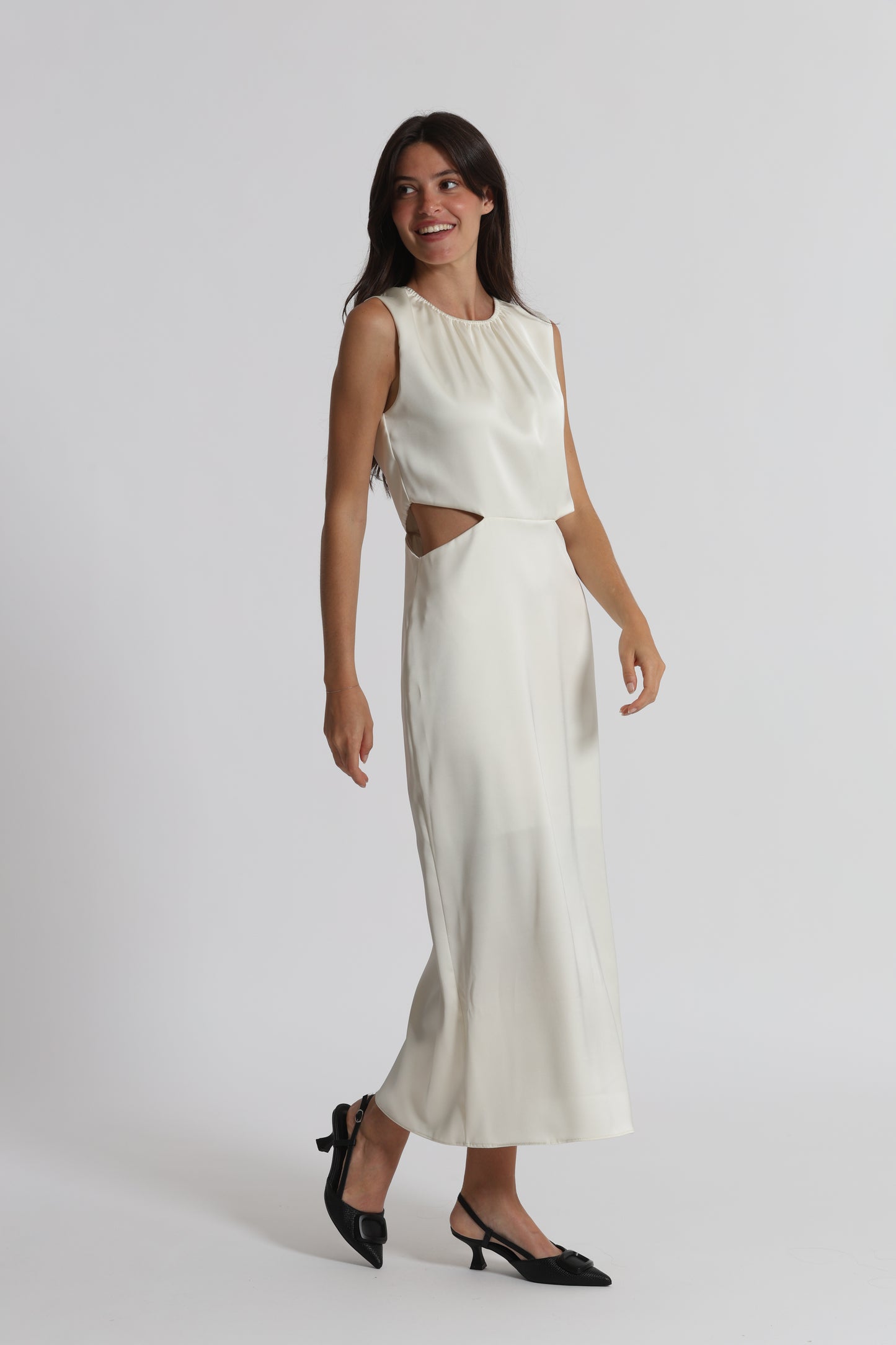 ABITO MIDI CON CUT OUT