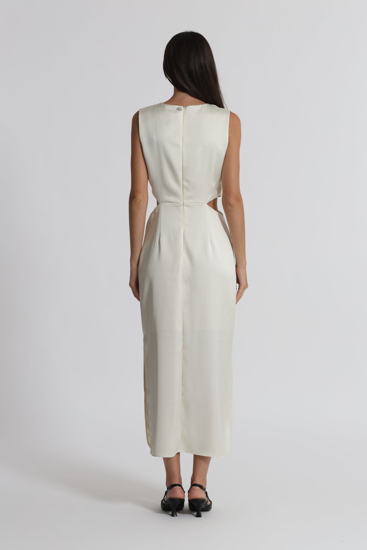 ABITO MIDI CON CUT OUT