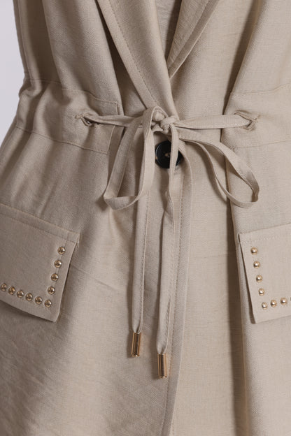 GIACCA CON DETTAGLIO BORCHIE