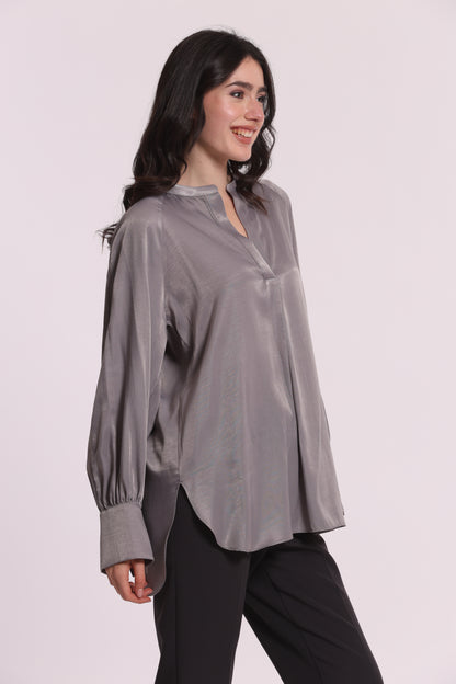 BLUSA SCOLLO A V MANO SETA