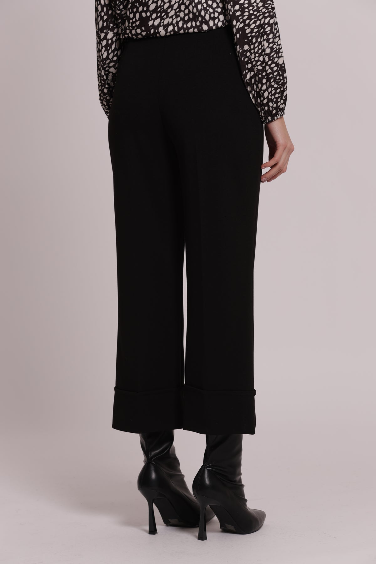 PANTALONE CON RISVOLTO IN SCUBA CREPE