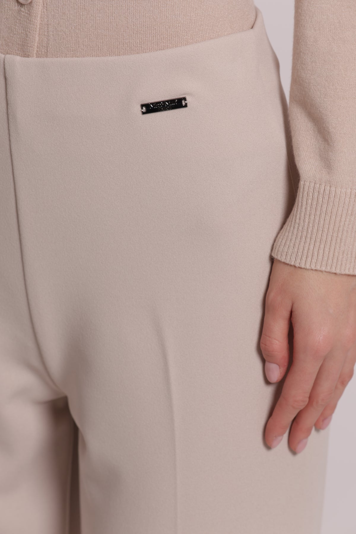 PANTALONE CON RISVOLTO IN SCUBA CREPE