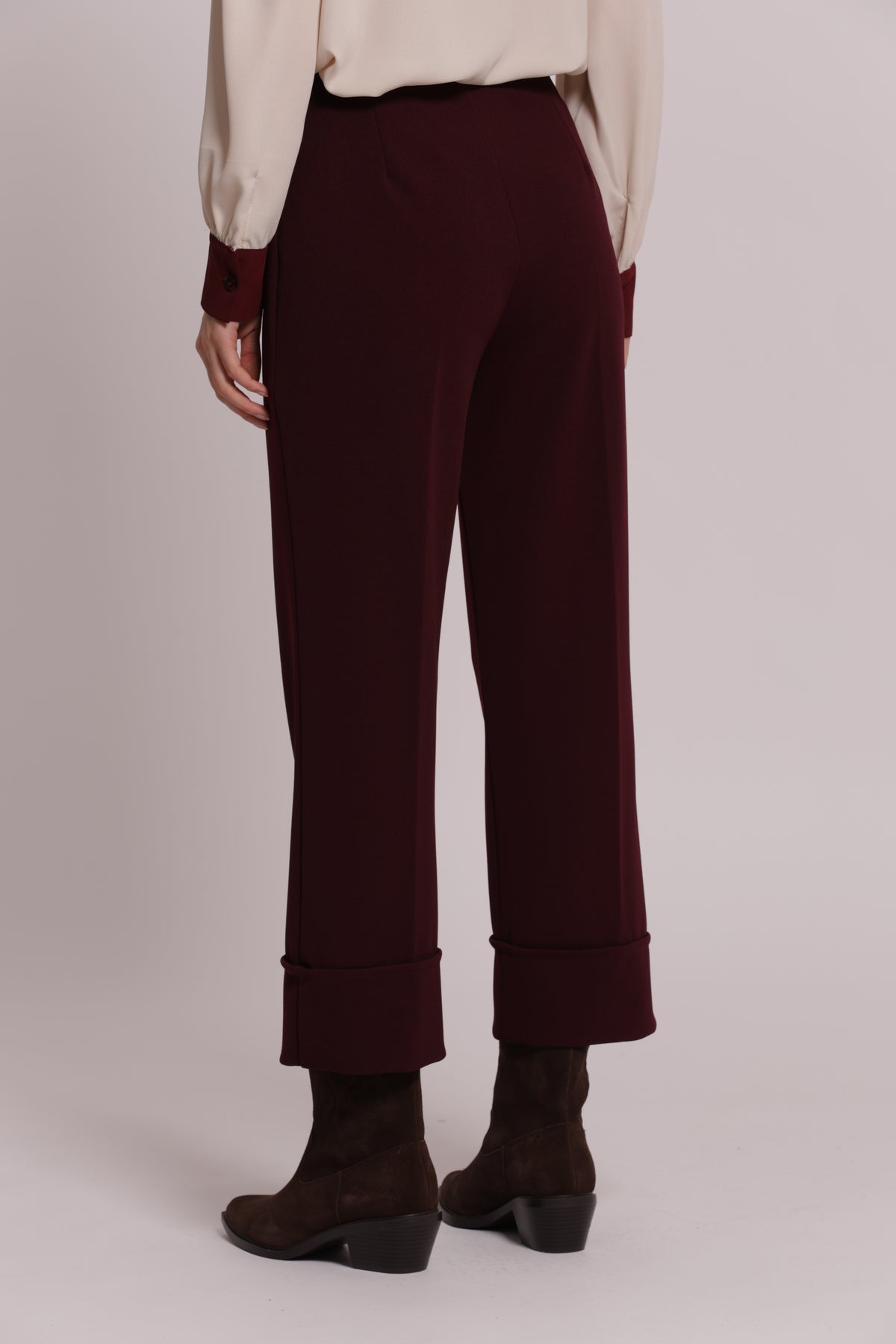 PANTALONE CON RISVOLTO IN SCUBA CREPE