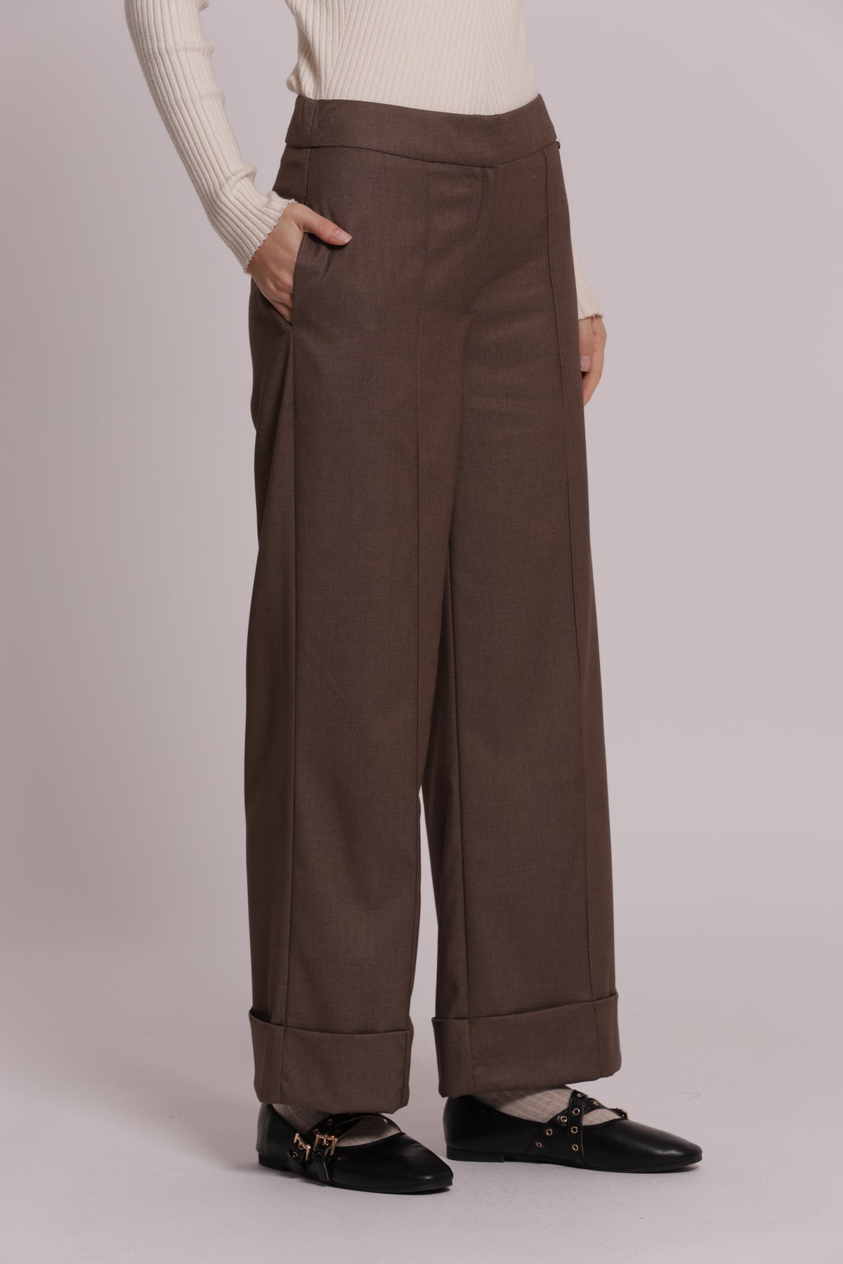 PANTALONE IN VANZ CON RISVOLTO SUL FONDO
