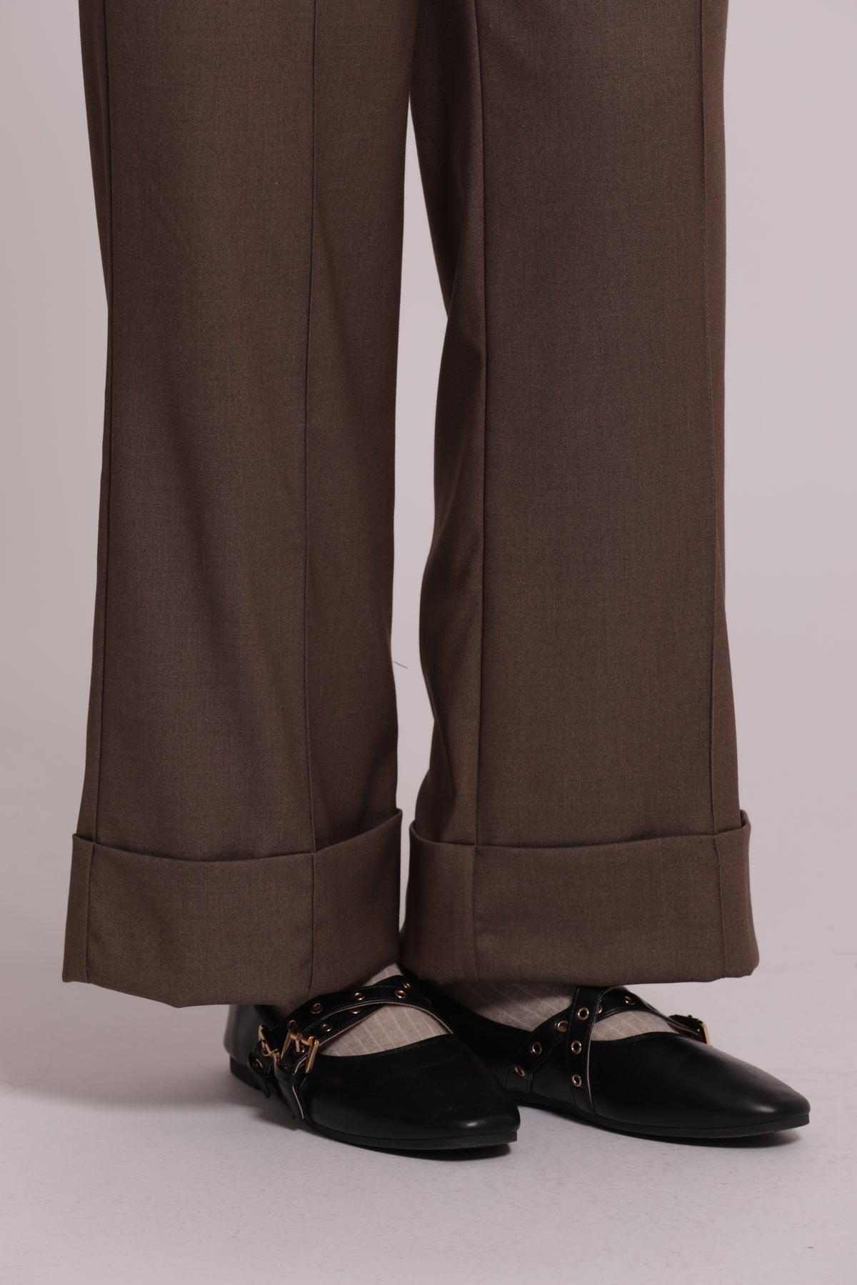 PANTALONE IN VANZ CON RISVOLTO SUL FONDO